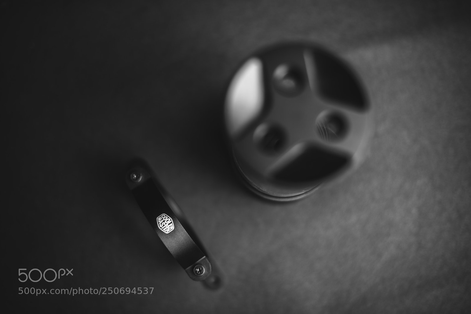 Nikon D800 sample photo. Pump bracket photography