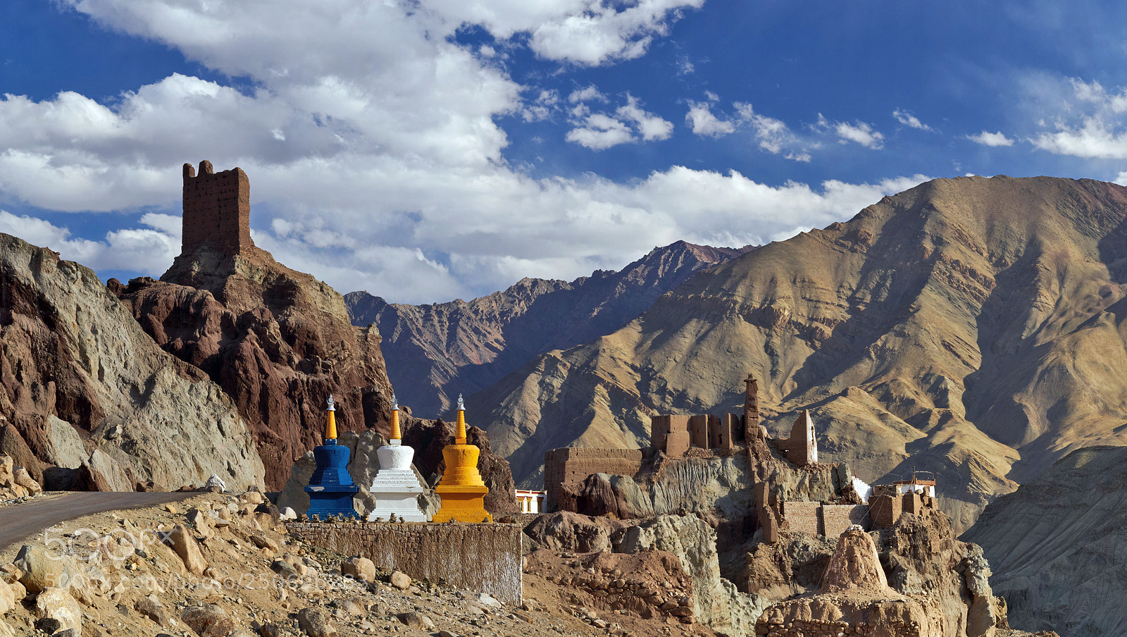 Olympus OM-D E-M1 sample photo. Tibetan monastery basgo gonpa photography