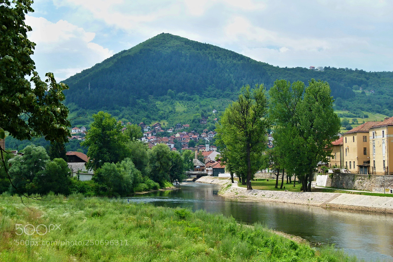 Panasonic Lumix DMC-FZ100 sample photo. Visoko - the pyramid photography