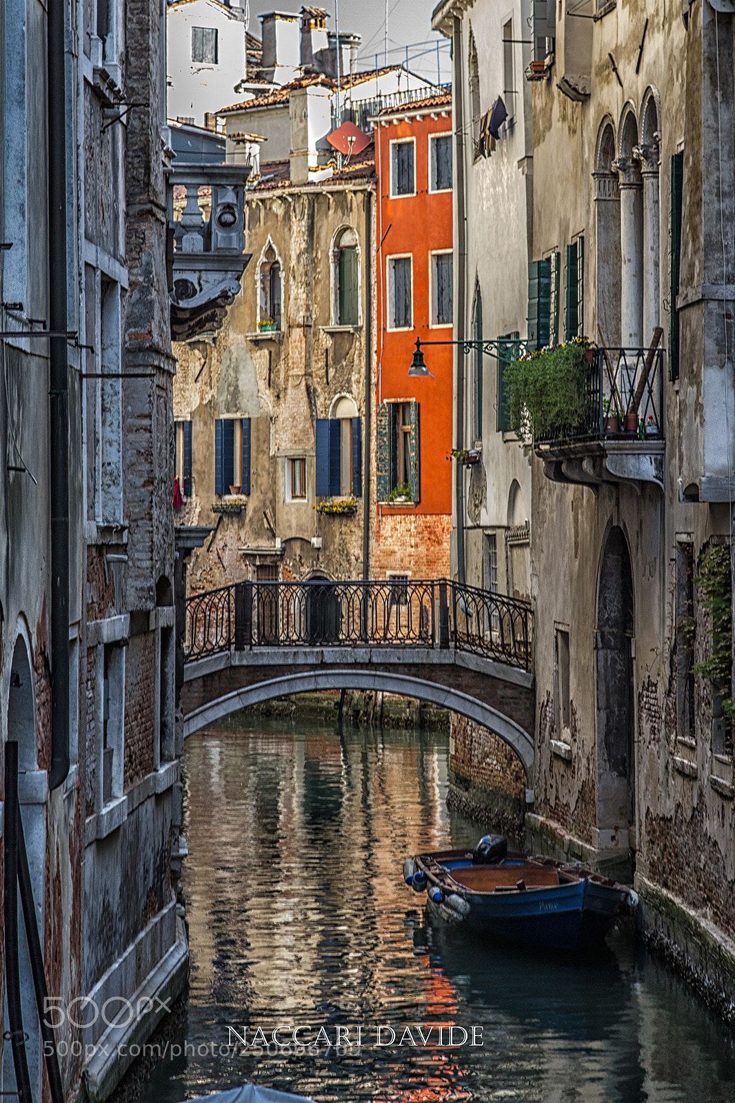 Canon EOS 600D (Rebel EOS T3i / EOS Kiss X5) sample photo. Another angle of venice photography