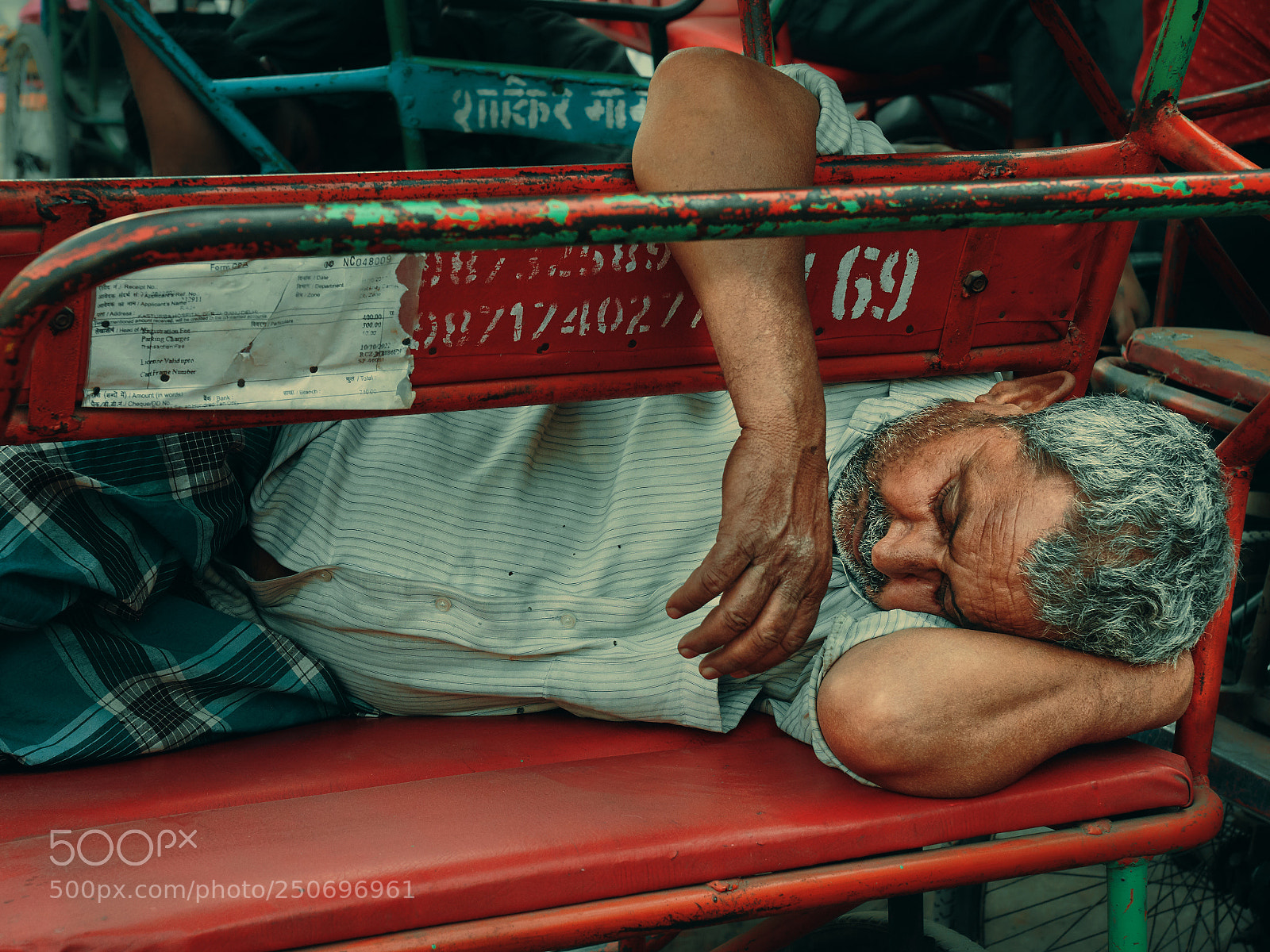 Olympus OM-D E-M1 Mark II sample photo. Riksha man photography