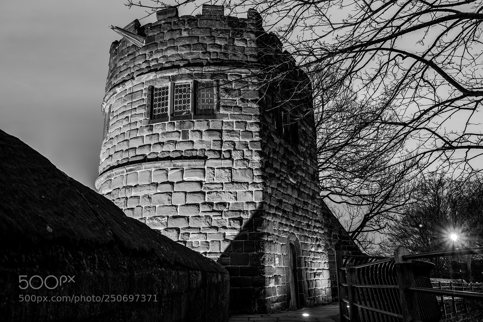 Canon EOS 650D (EOS Rebel T4i / EOS Kiss X6i) sample photo. King charles tower at photography