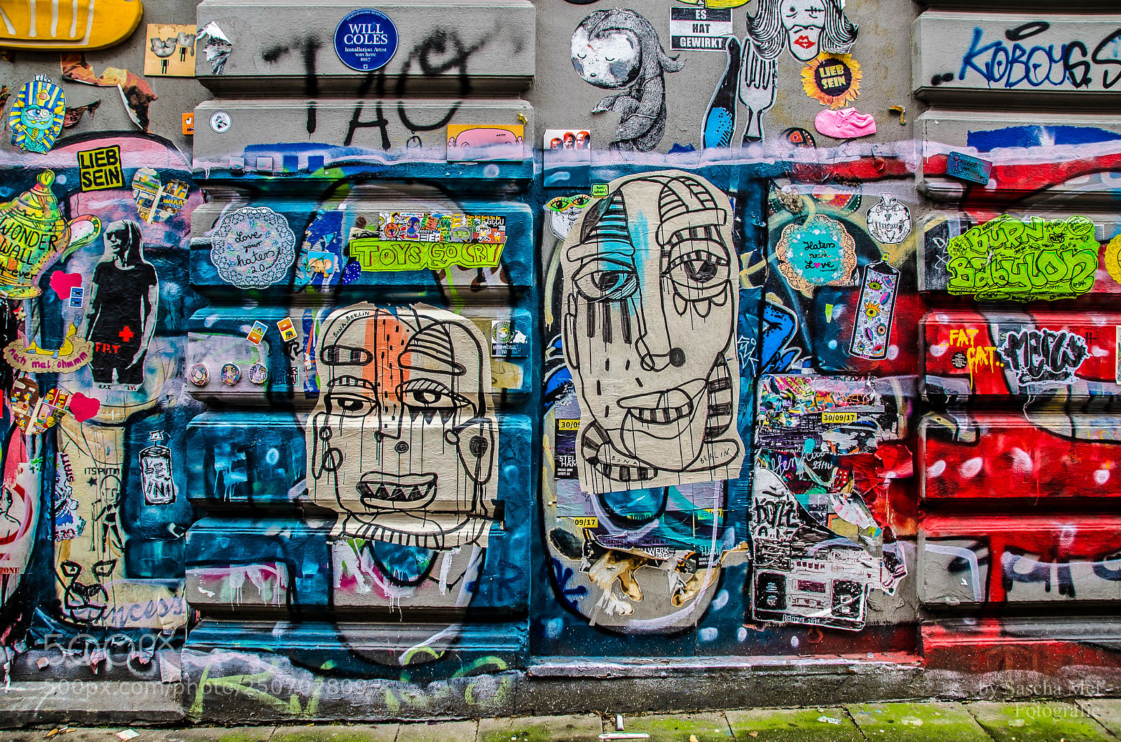 Nikon D5100 sample photo. Graffiti photography