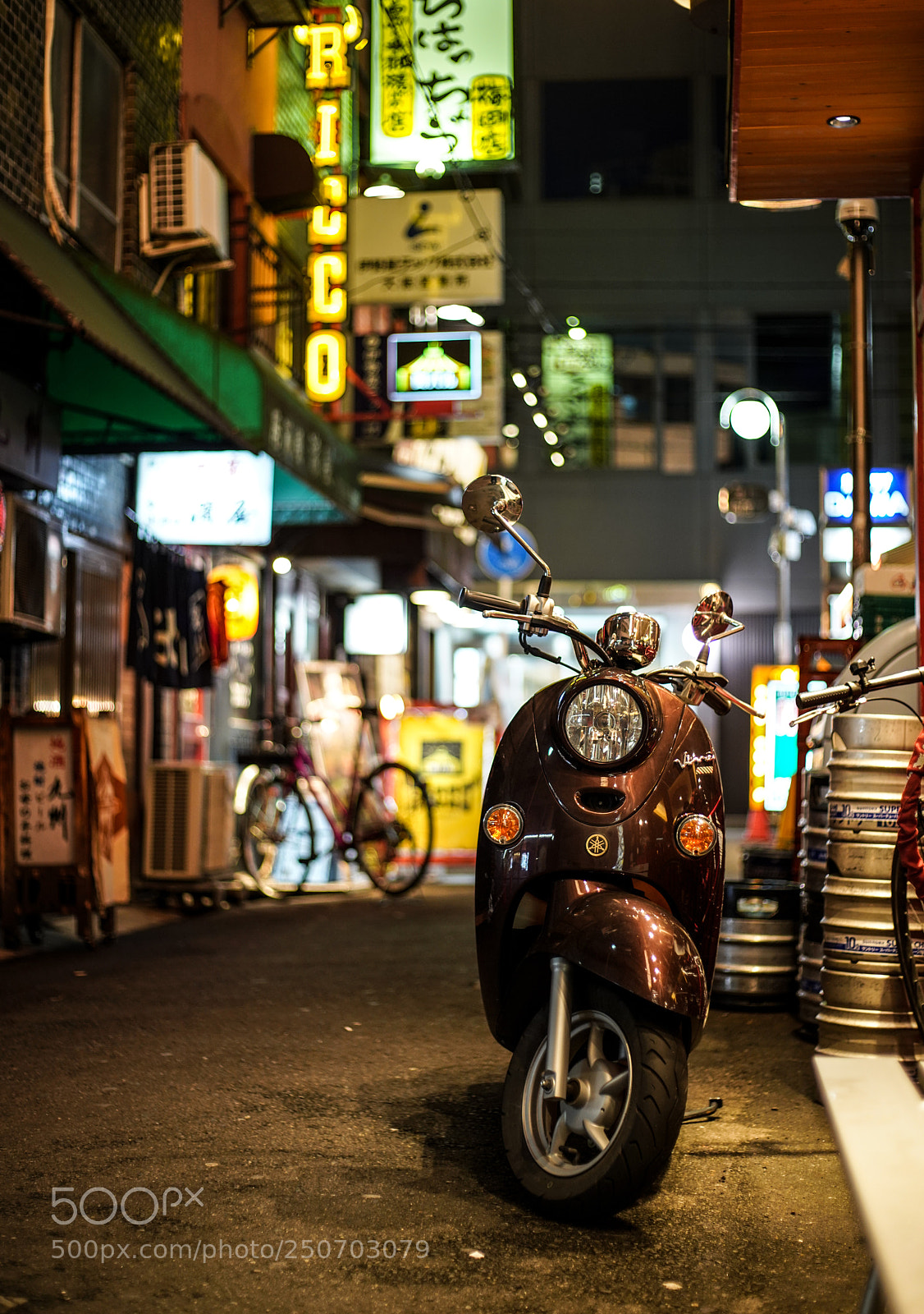 Sony a7R III sample photo. Shiny scooter photography