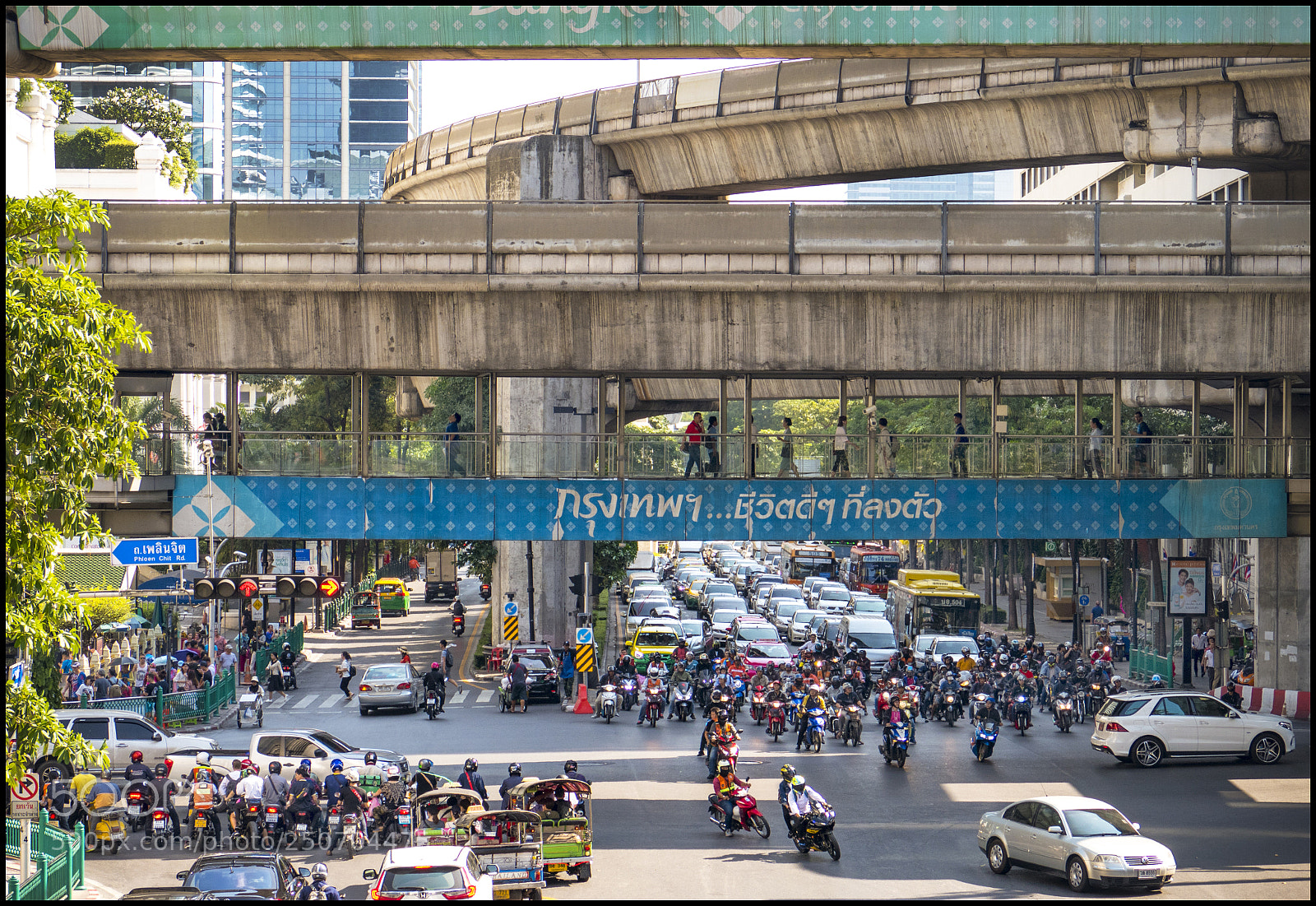 Leica V-Lux (Typ 114) sample photo. Multi-layer traffic of bangkok..... photography
