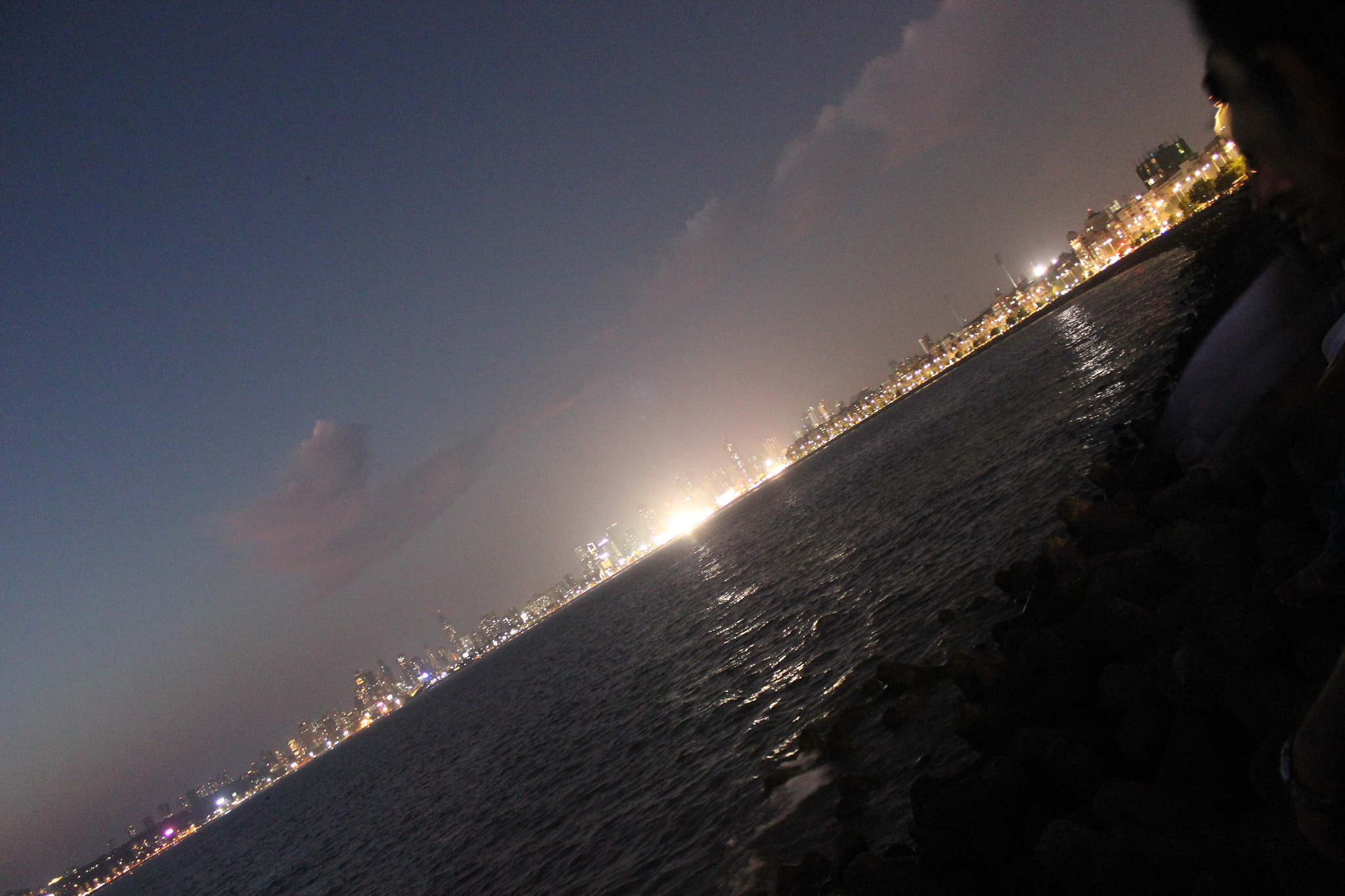 Canon EOS 550D (EOS Rebel T2i / EOS Kiss X4) sample photo. Queens necklace photography