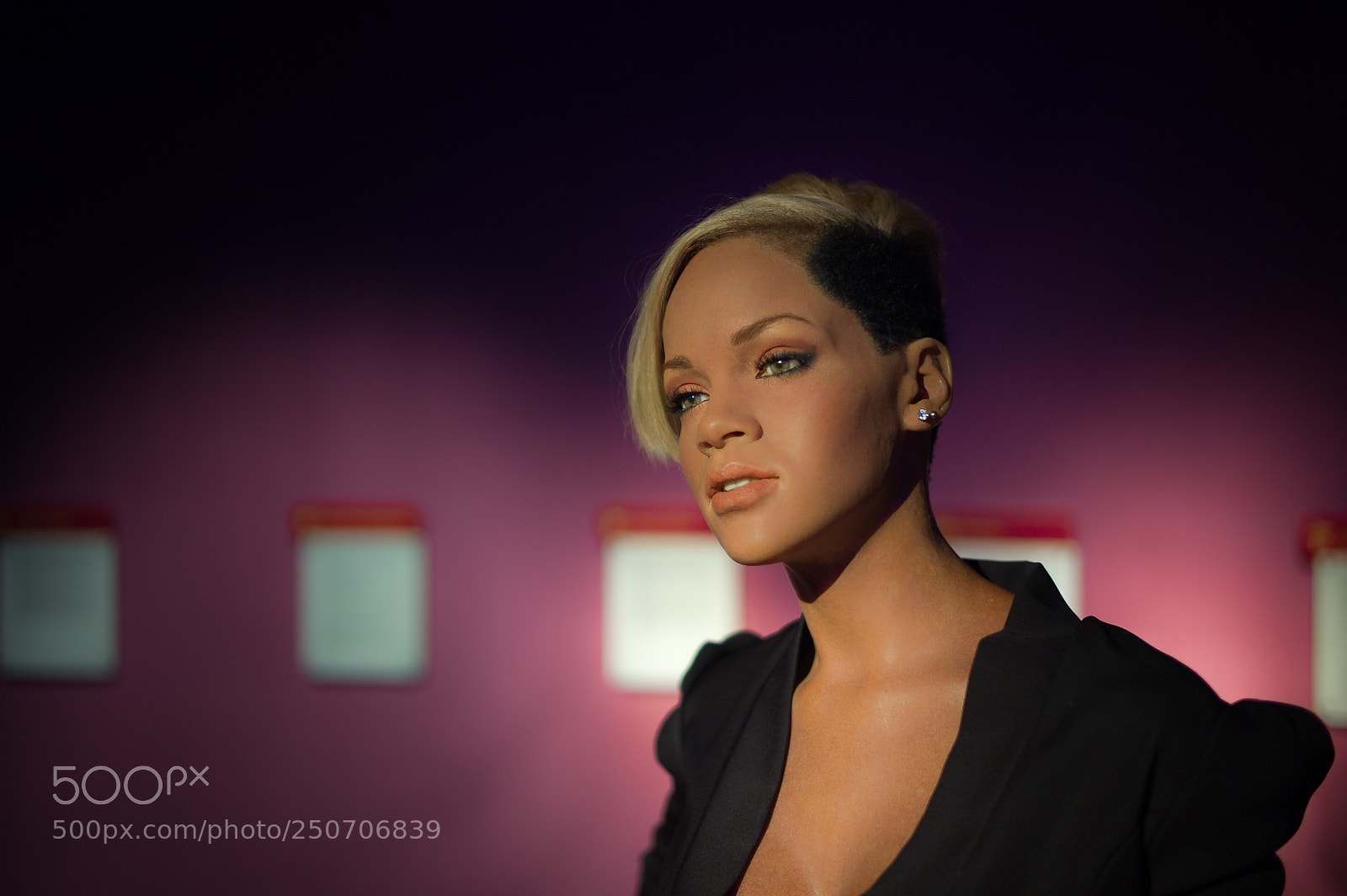 Leica M9 sample photo. Rihanna photography
