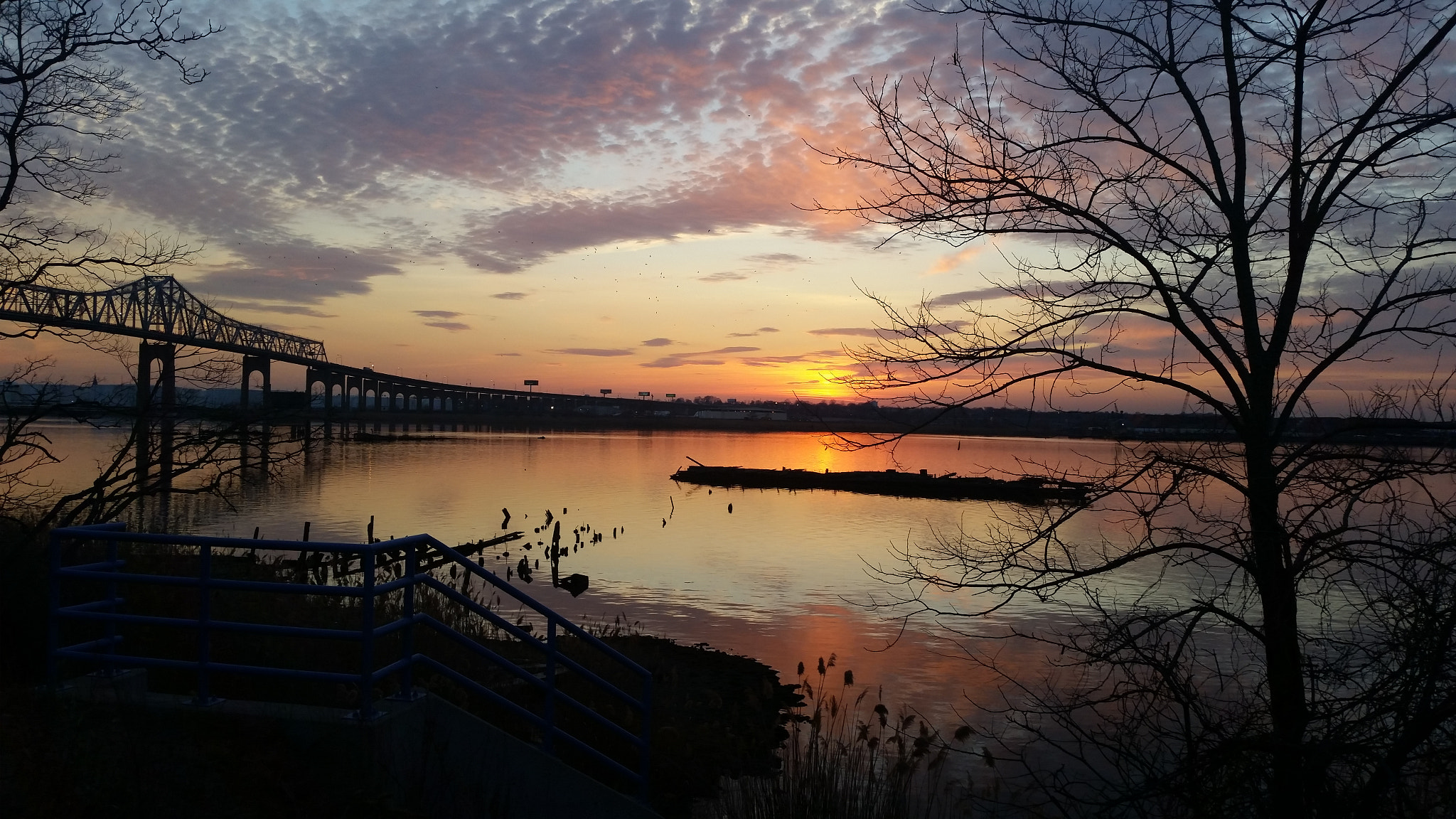 Samsung Galaxy S5 Active sample photo. Arthur kill sunset photography