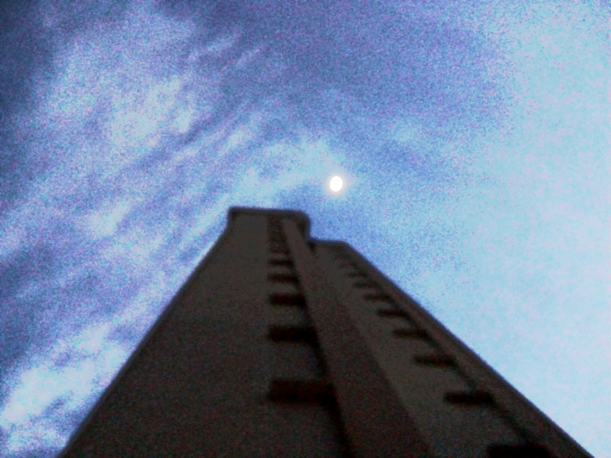 Motorola Moto C Plus sample photo. Sky is the limit. photography
