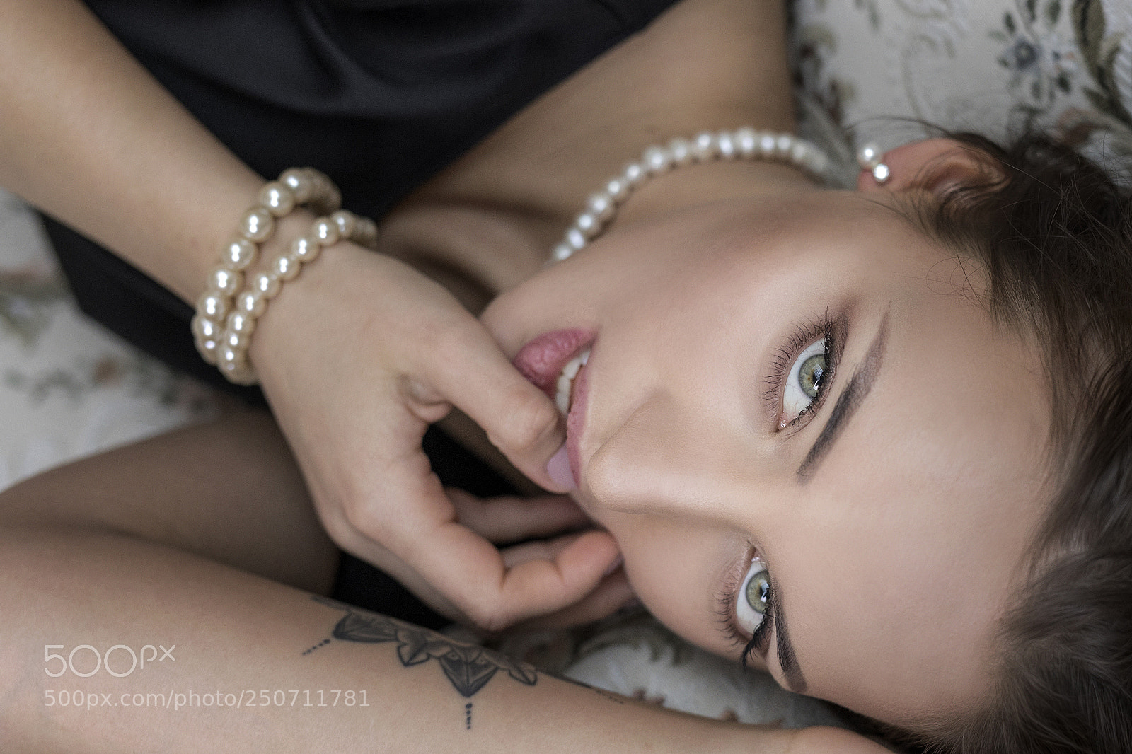 Canon EOS 5D Mark IV sample photo. These green eyes... photography