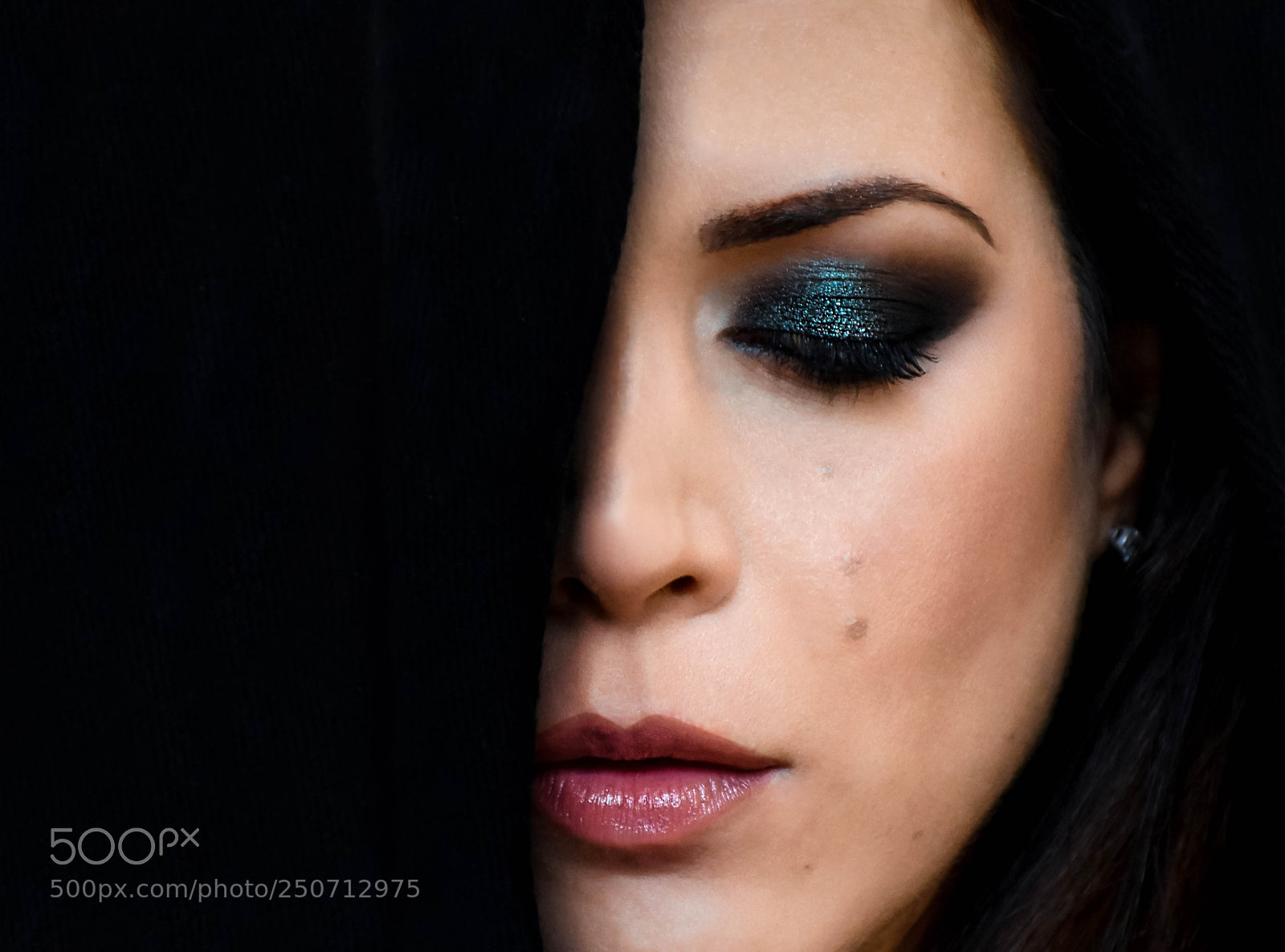 Nikon D5500 sample photo. The dark side of photography