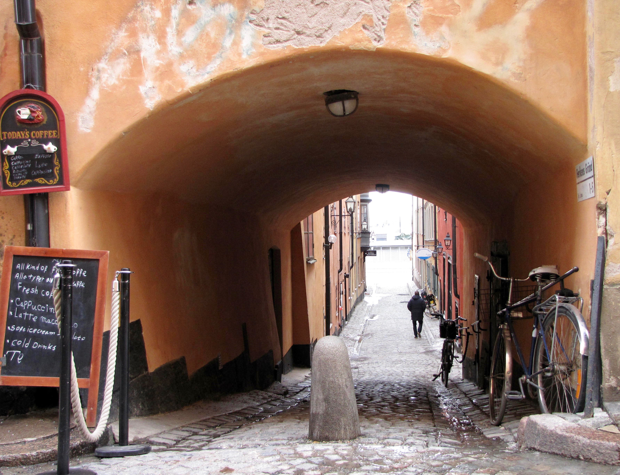 Canon PowerShot SX1 IS sample photo. Old town stockholm photography