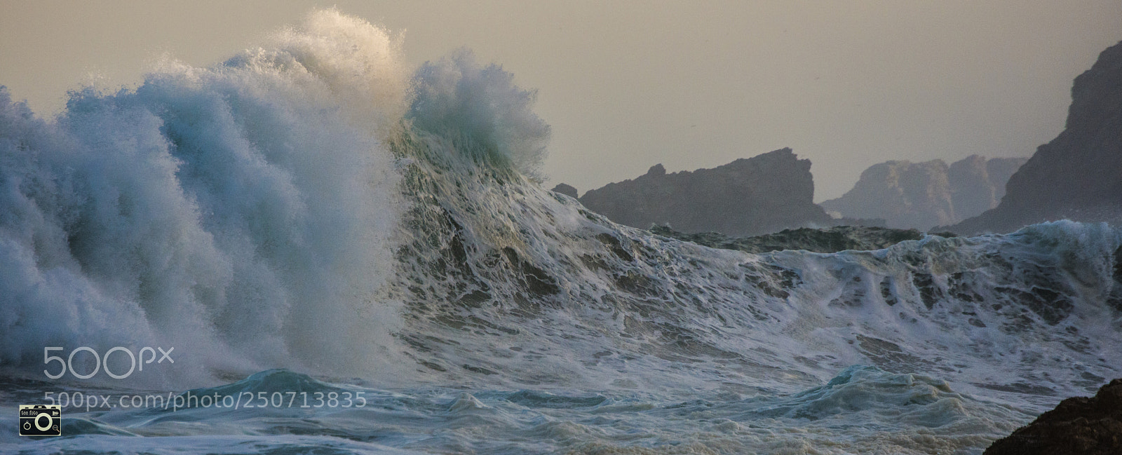 Nikon D7200 sample photo. Meanwhile ....breaking to the photography