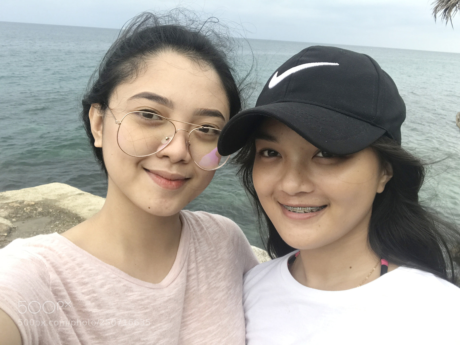Apple iPhone 7 sample photo. Besties 4 photography