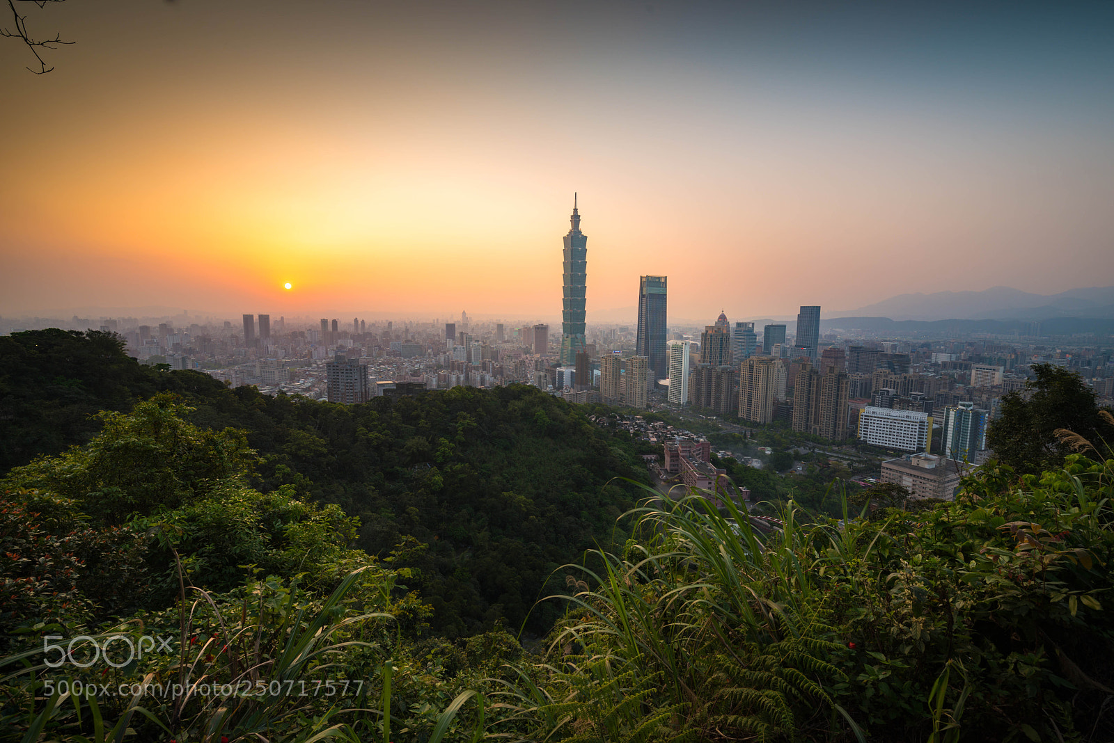 Nikon D800 sample photo. Taipeh at sunset photography