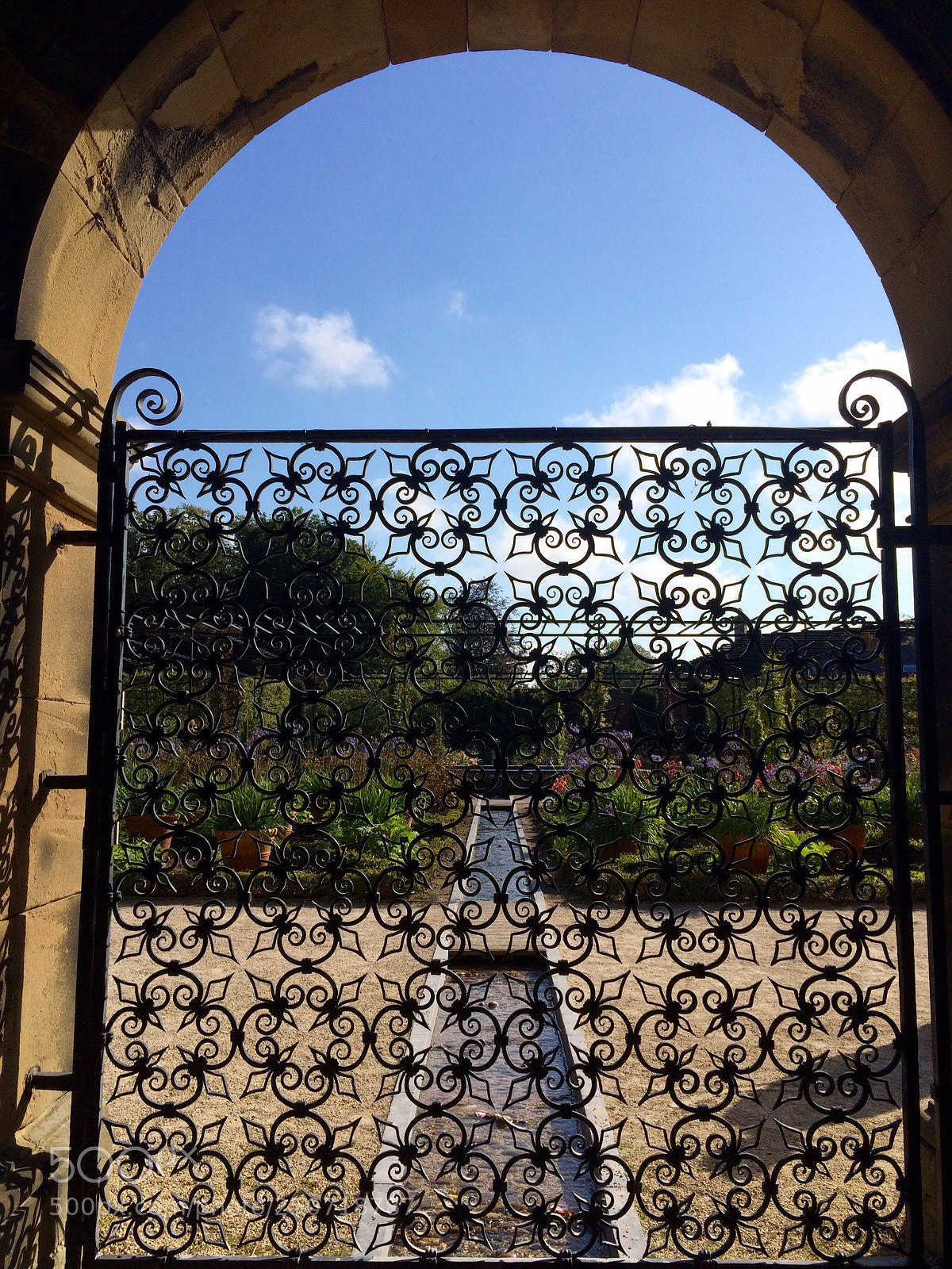 Apple iPhone 5s sample photo. Garden photography