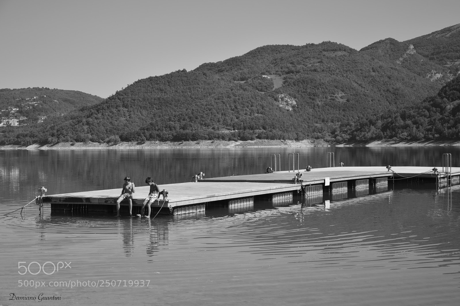 Nikon D3200 sample photo. The lake photography