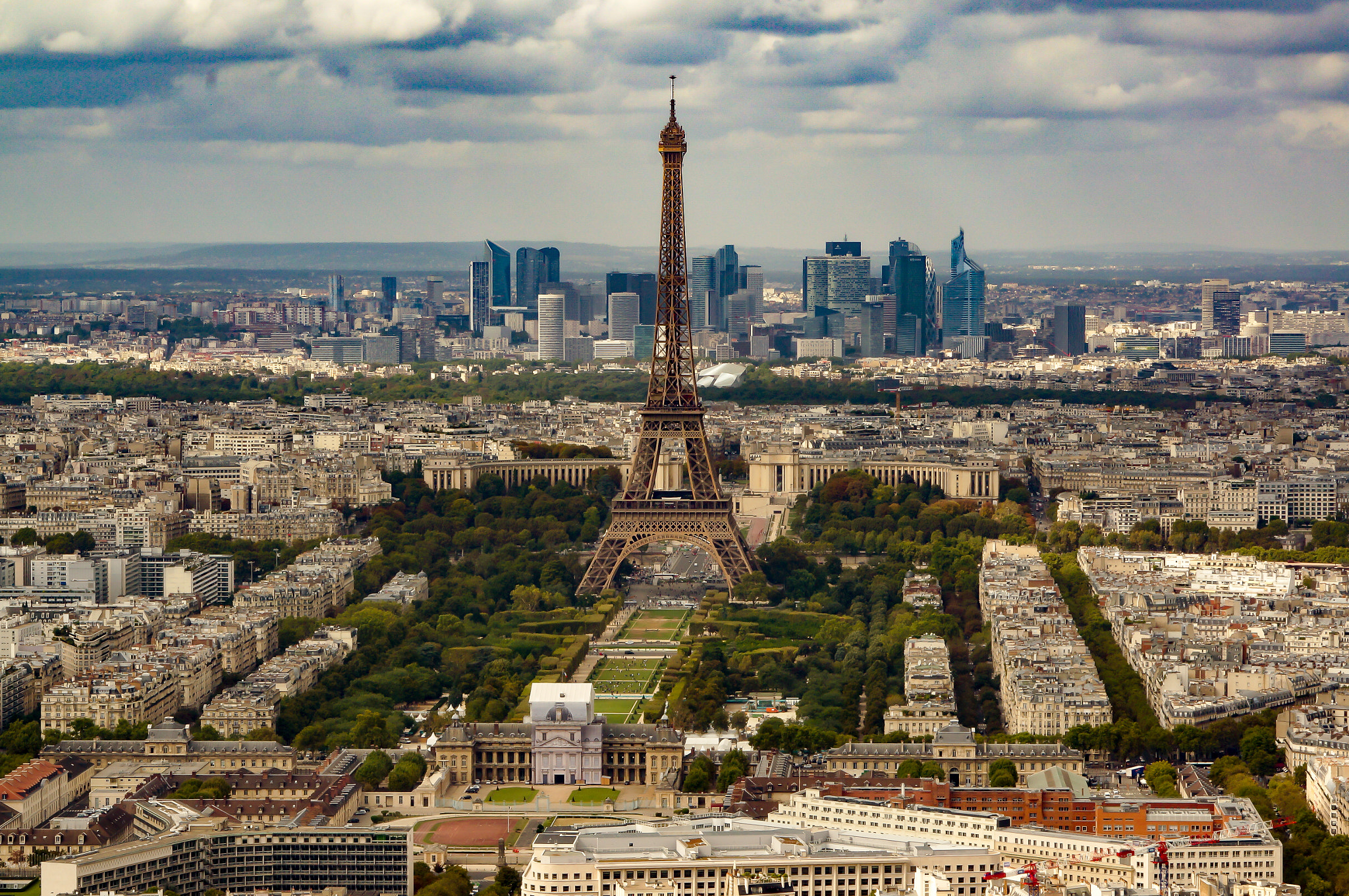 Sony NEX-VG20E sample photo. Paris | eiffel tower and la defense photography