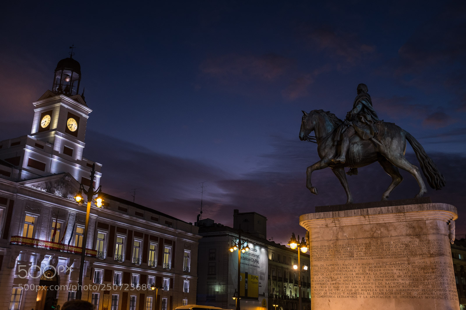 Fujifilm X100T sample photo. Plaza sol - madrid photography