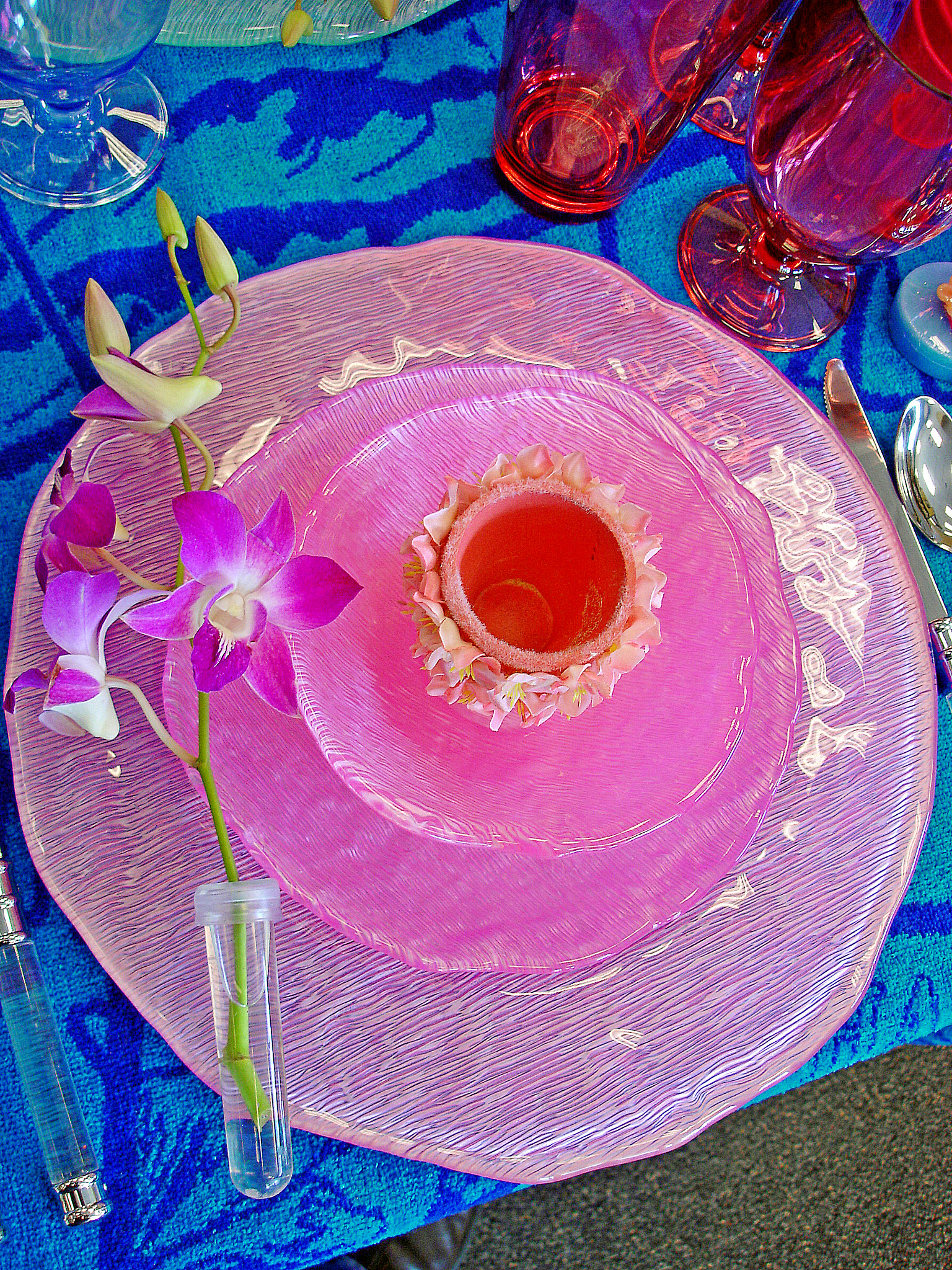 Sony DSC-W1 sample photo. Pink place setting photography