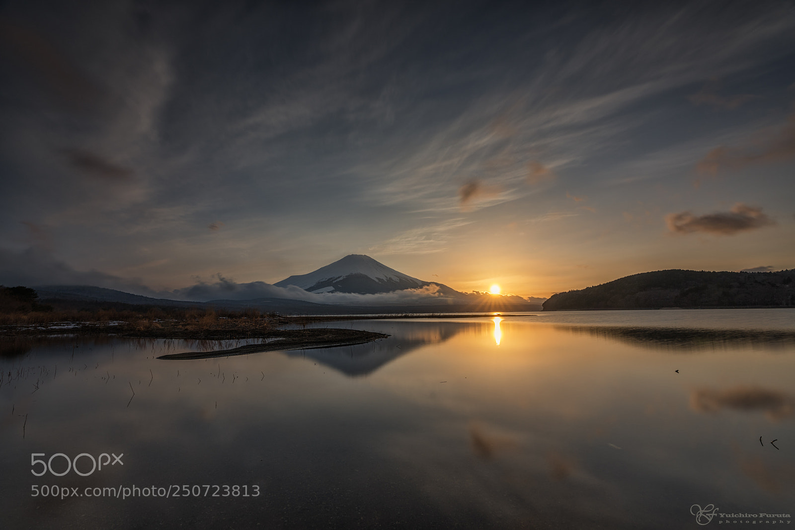 Sony a7R III sample photo. Mt. fuji that stains photography