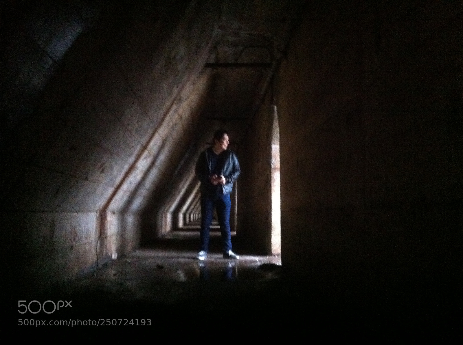 Apple iPhone 4 sample photo. Tunnel exploration photography