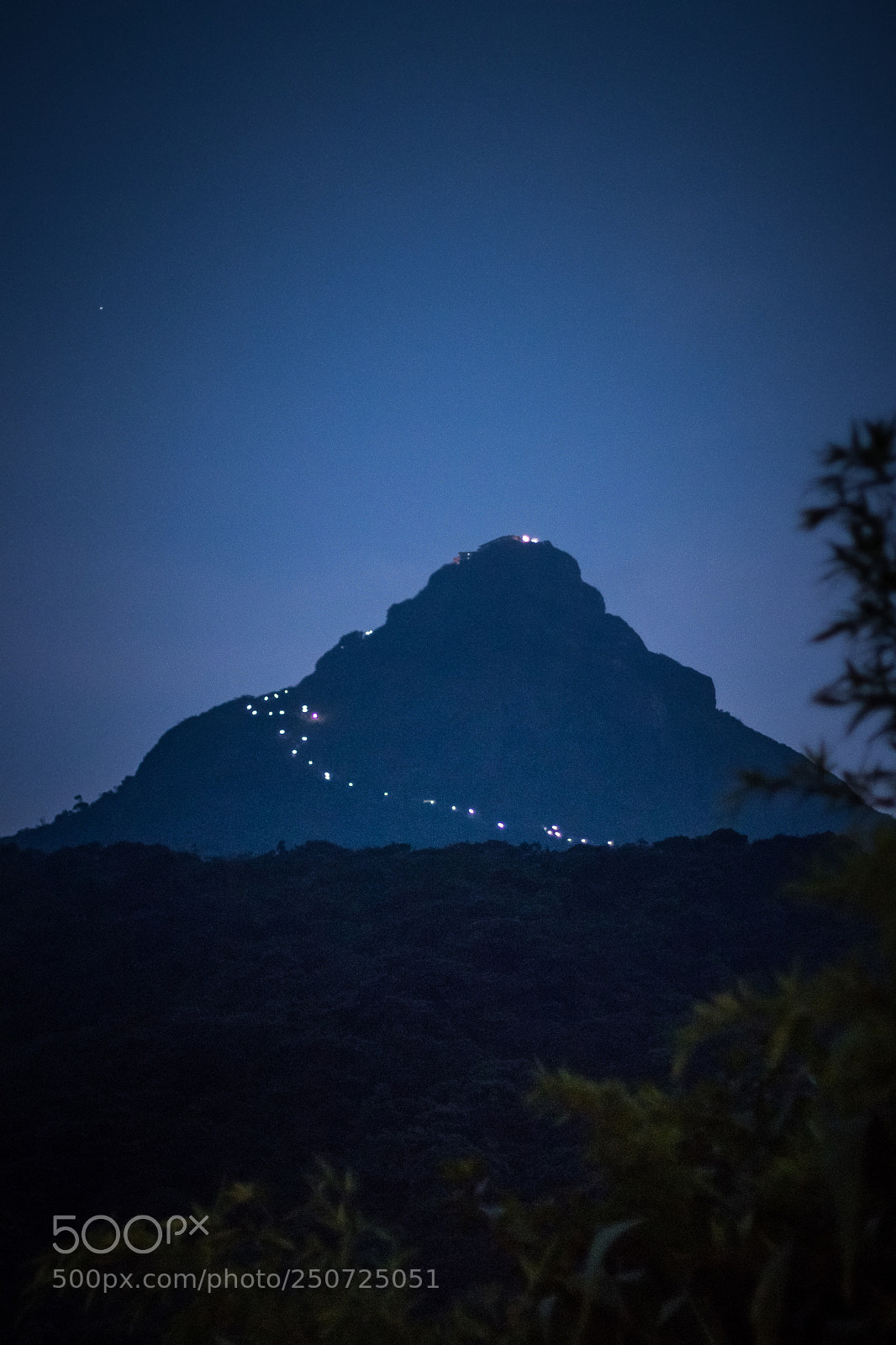 Canon EOS 77D (EOS 9000D / EOS 770D) sample photo. Sri pada / adam's peak photography