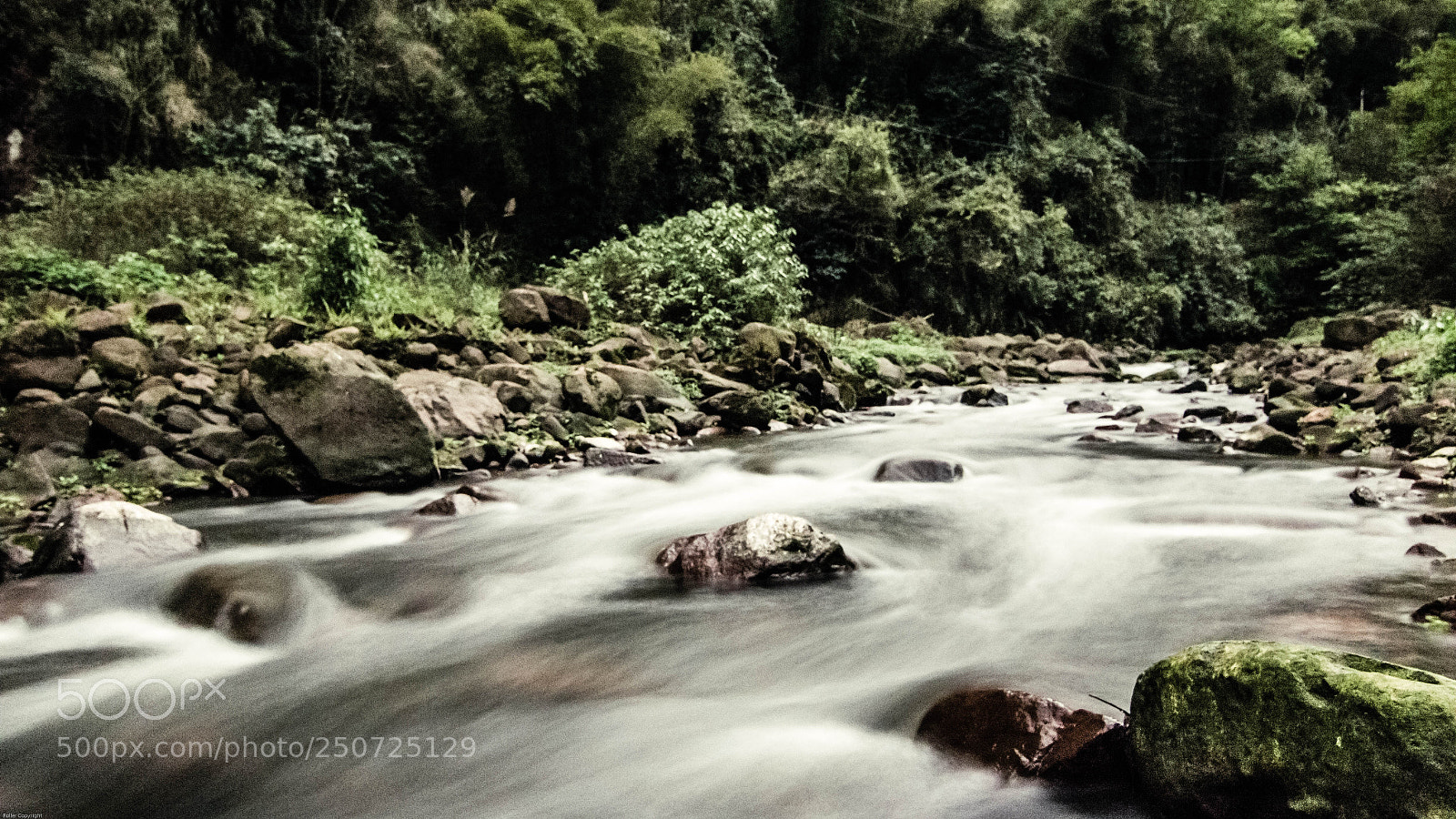 Canon EOS 600D (Rebel EOS T3i / EOS Kiss X5) sample photo. Jiagua river photography
