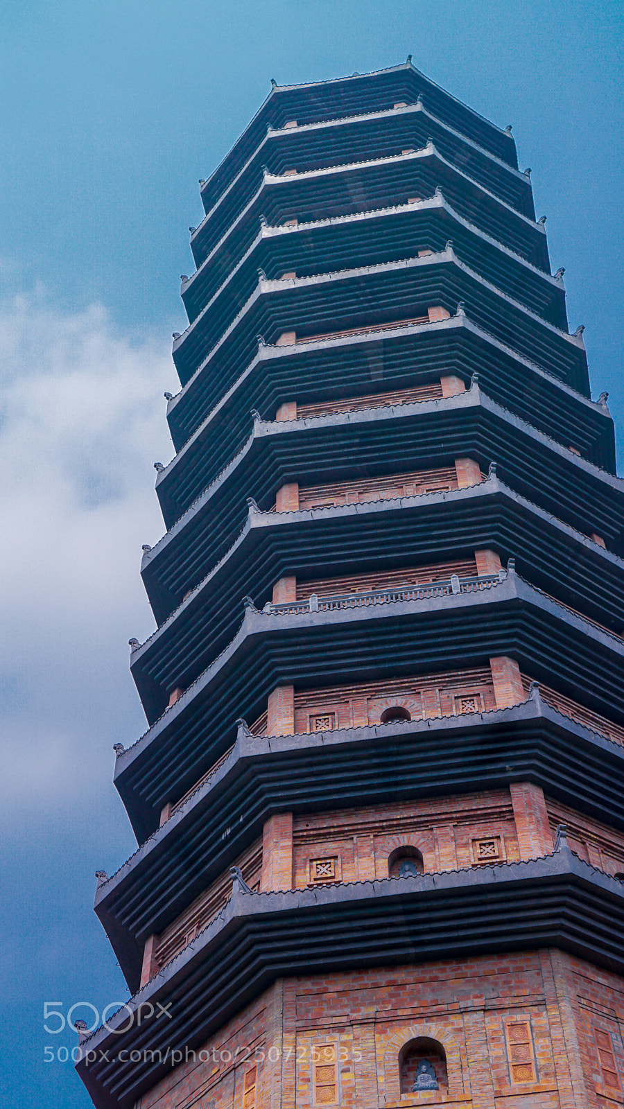 Sony a6000 sample photo. Buddha tower photography
