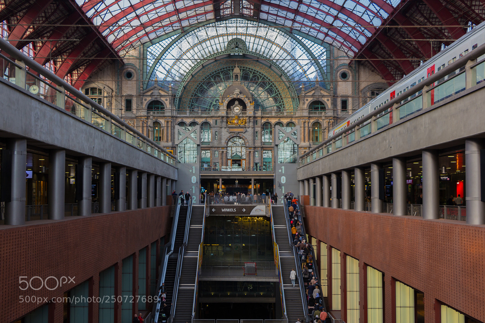Canon EOS 700D (EOS Rebel T5i / EOS Kiss X7i) sample photo. Antwerpen photography