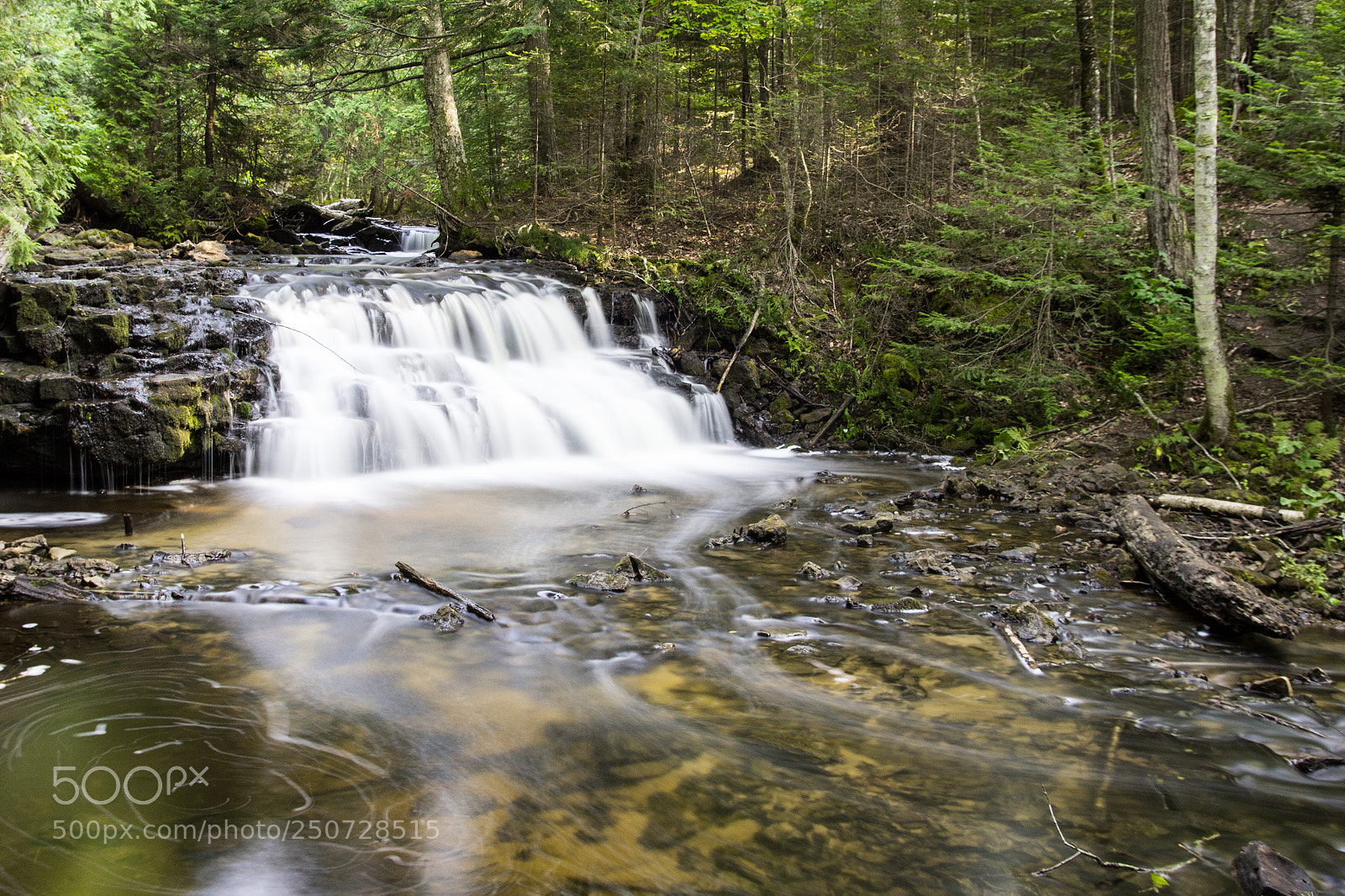 Canon EOS 600D (Rebel EOS T3i / EOS Kiss X5) sample photo. Mosquito falls photography