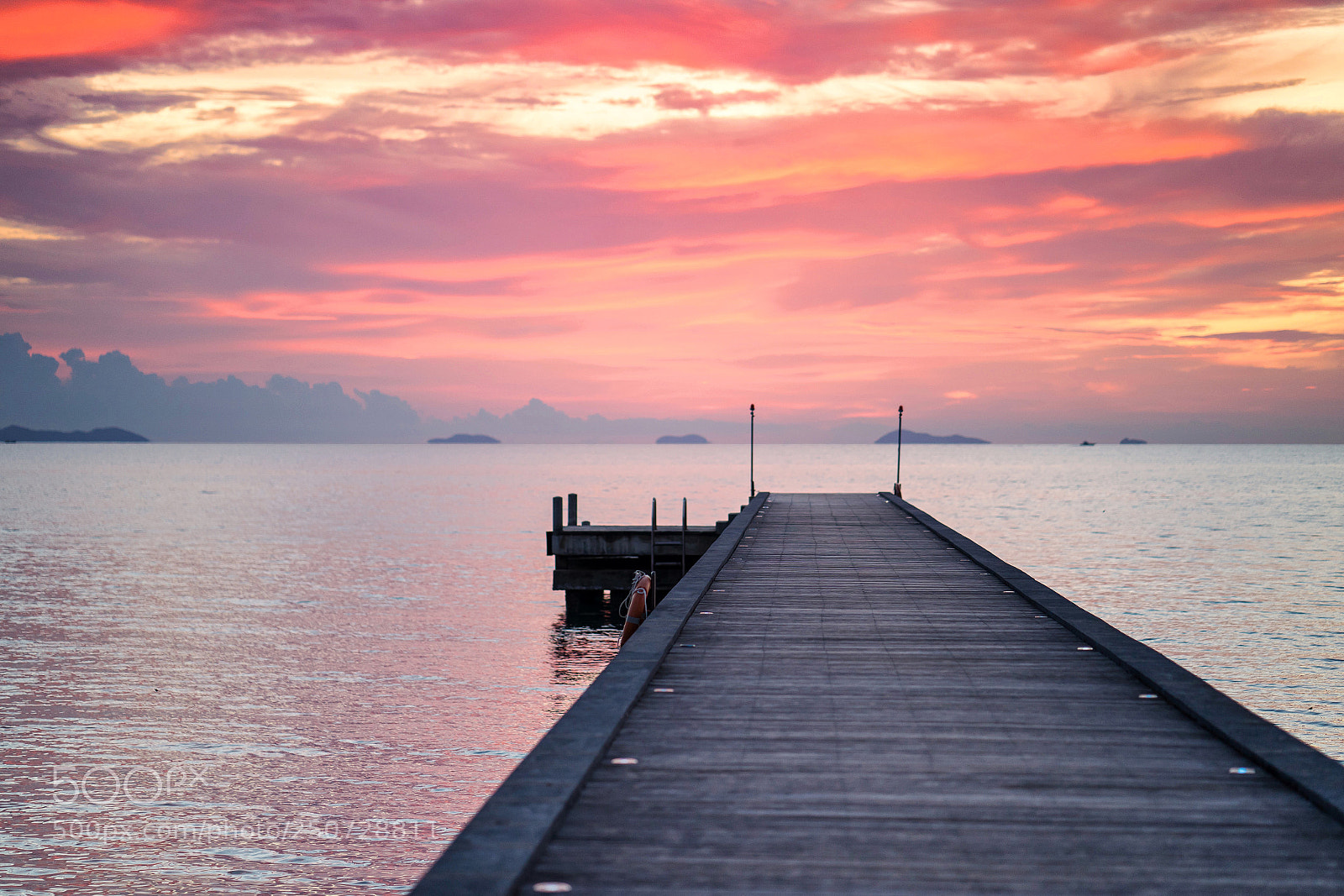 Sony a7 II sample photo. Wooden pier with the photography