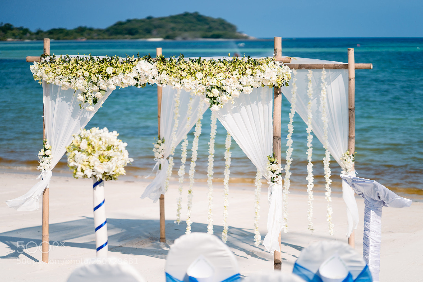 Sony a7S sample photo. Wedding arch decoration, flower photography