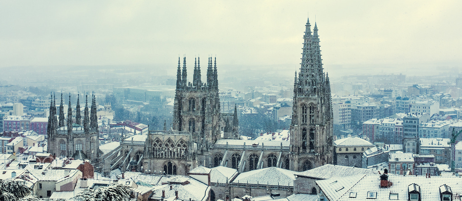 Fujifilm X100S sample photo. Cathedral with snow photography