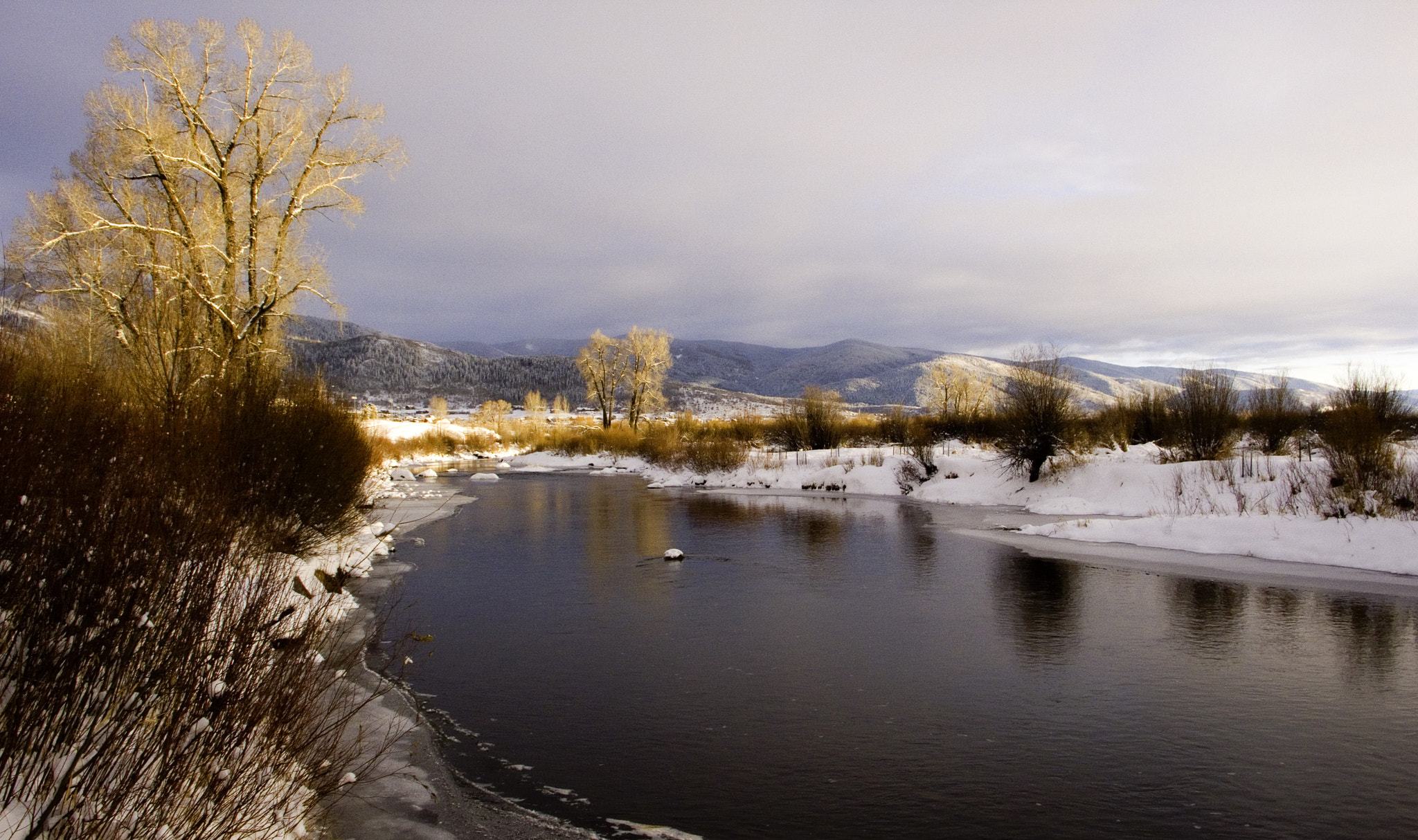 Panasonic DMC-LX2 sample photo. Yampa river 01 photography