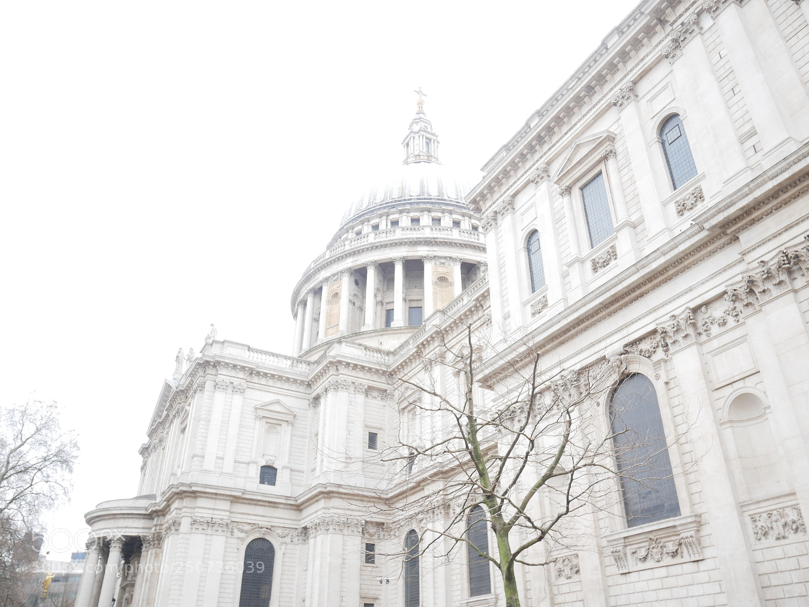 Panasonic Lumix DMC-GX85 (Lumix DMC-GX80 / Lumix DMC-GX7 Mark II) sample photo. St. paul's cathedral photography
