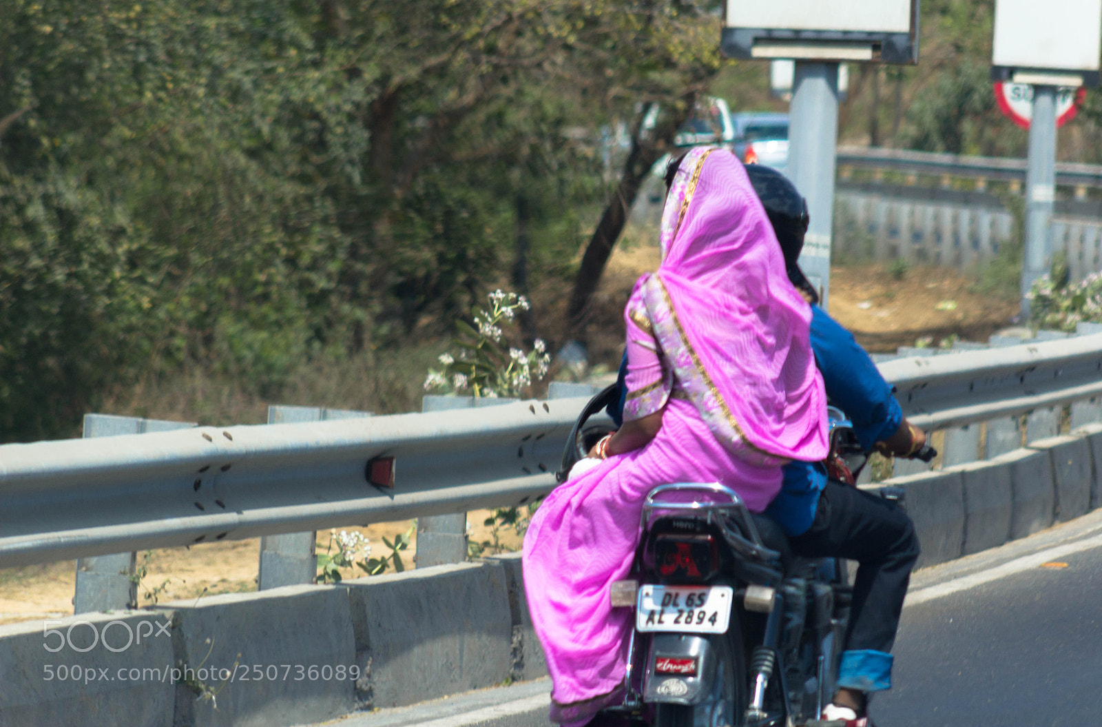 Canon EOS 1200D (EOS Rebel T5 / EOS Kiss X70 / EOS Hi) sample photo. Delhi day 1 photography