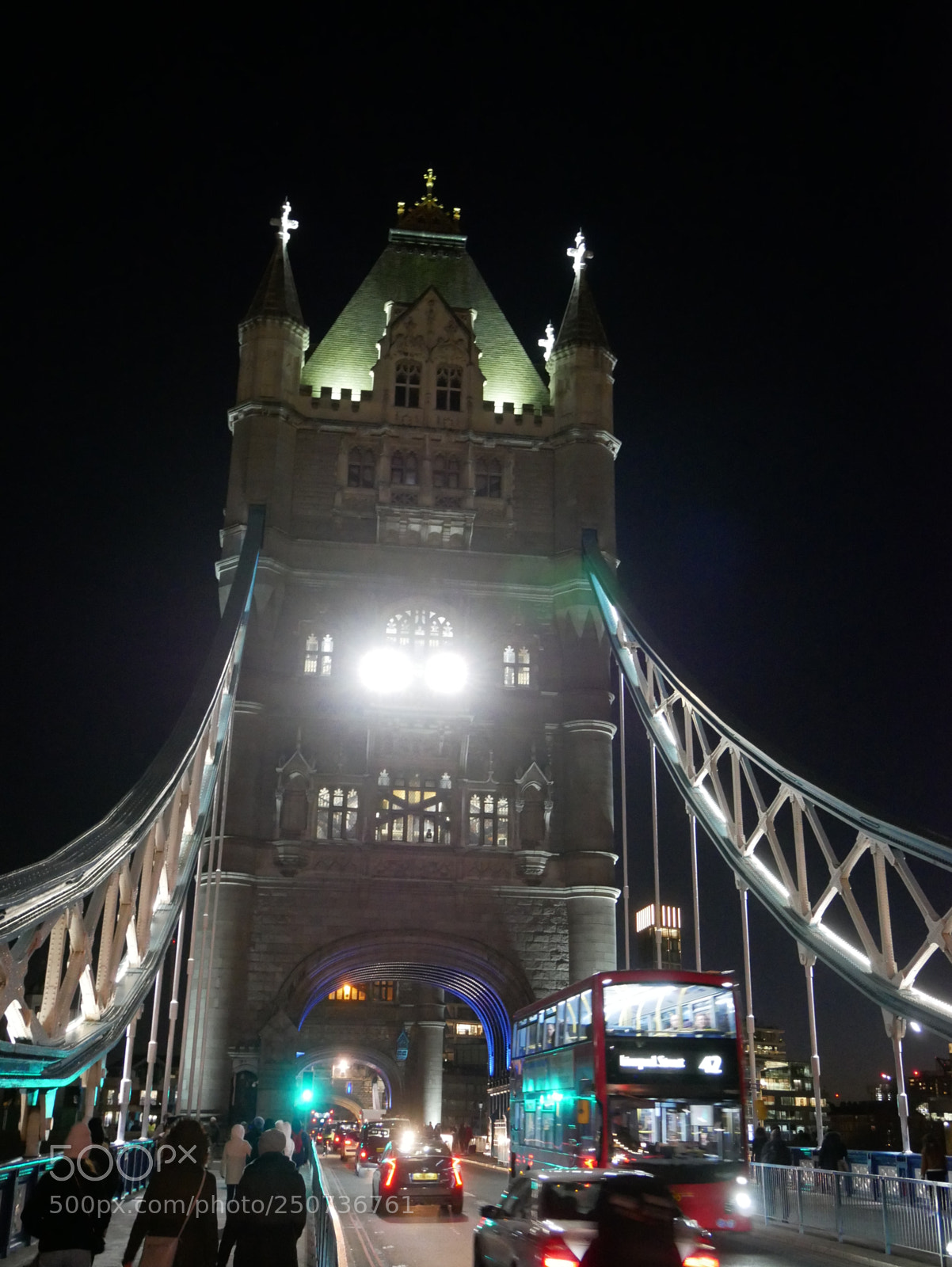 Panasonic Lumix DMC-GX85 (Lumix DMC-GX80 / Lumix DMC-GX7 Mark II) sample photo. Tower bridge photography