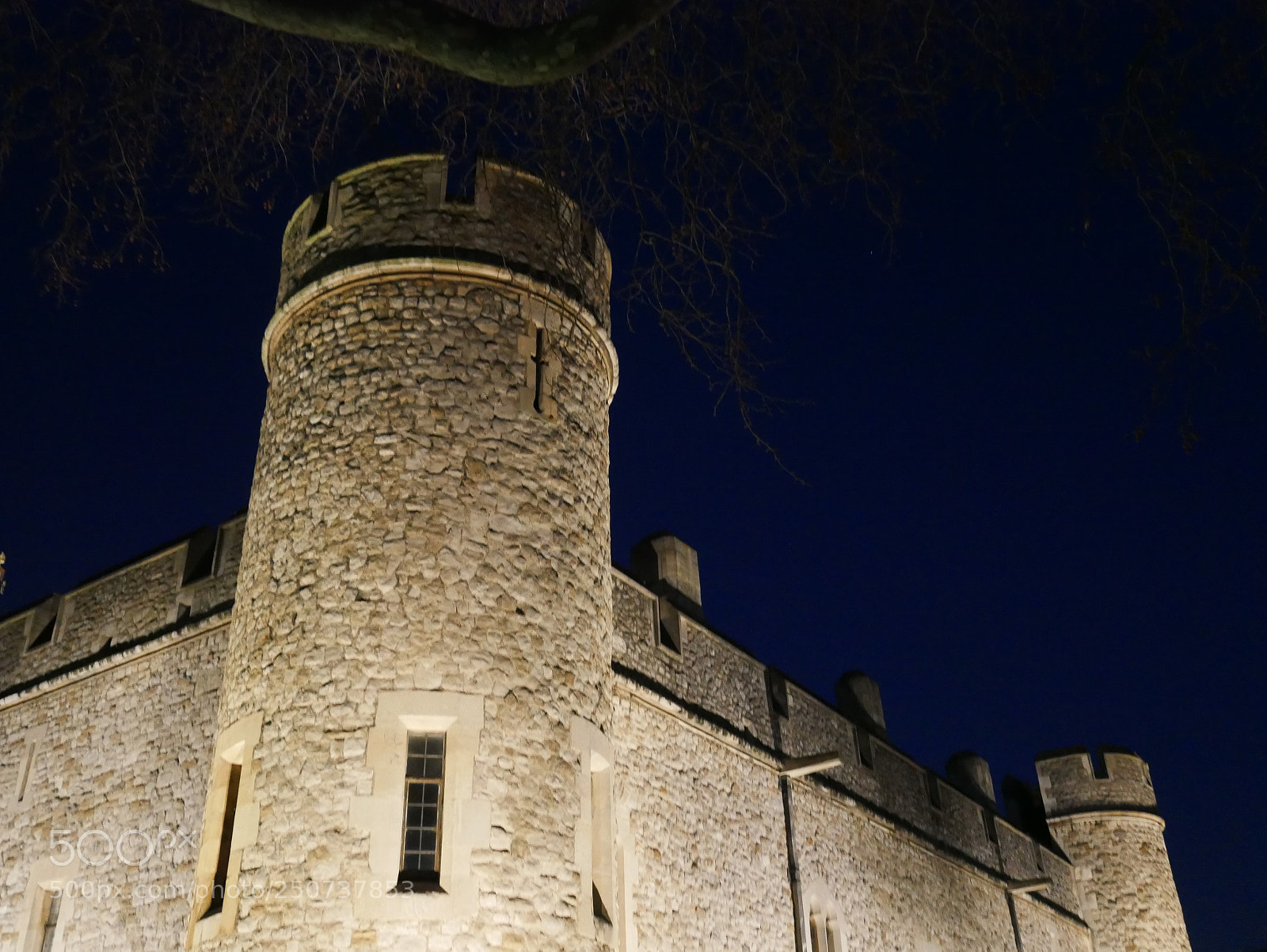 Panasonic Lumix DMC-GX85 (Lumix DMC-GX80 / Lumix DMC-GX7 Mark II) sample photo. Tower of london photography