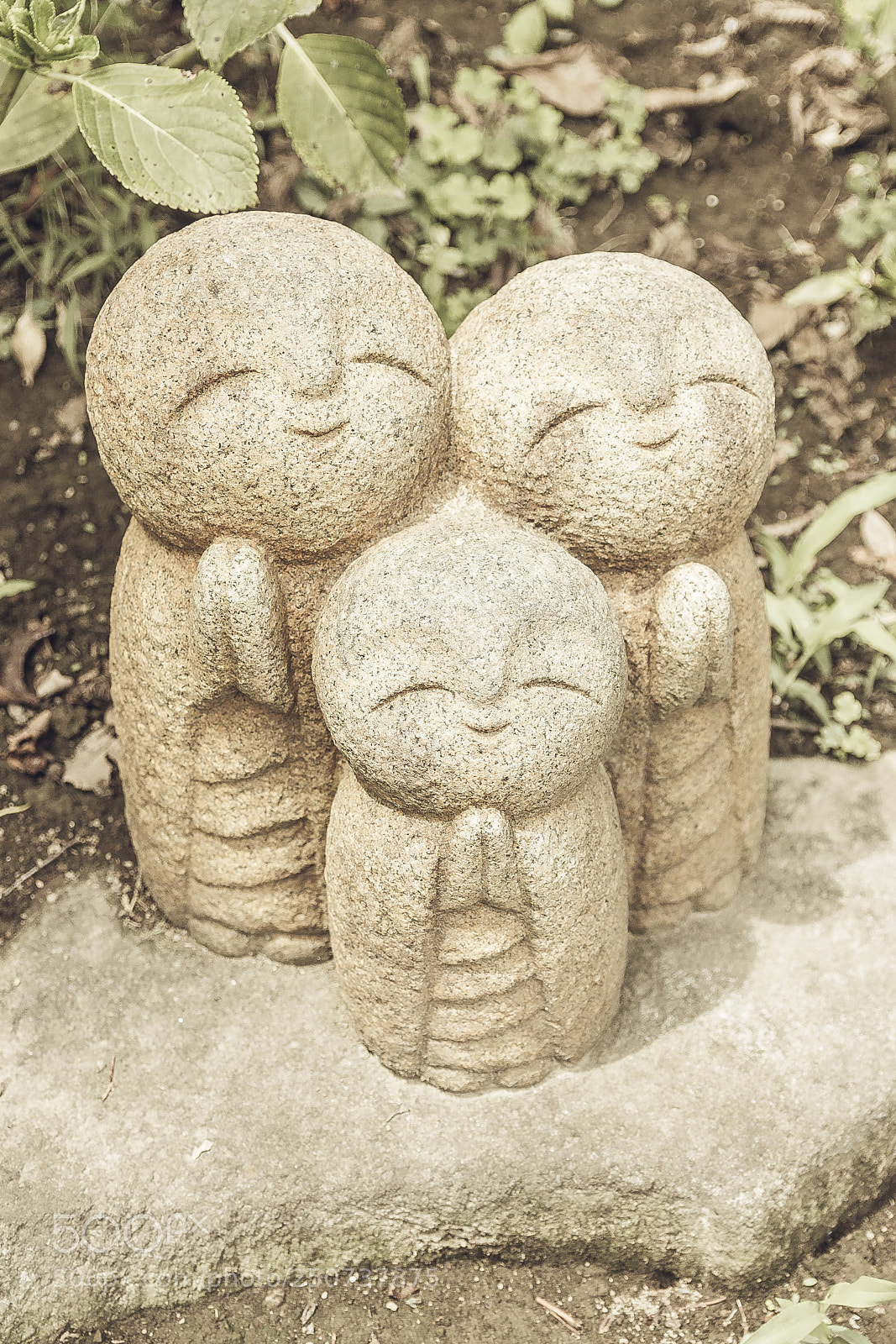 Canon EOS 450D (EOS Rebel XSi / EOS Kiss X2) sample photo. Jizo at kamakura photography