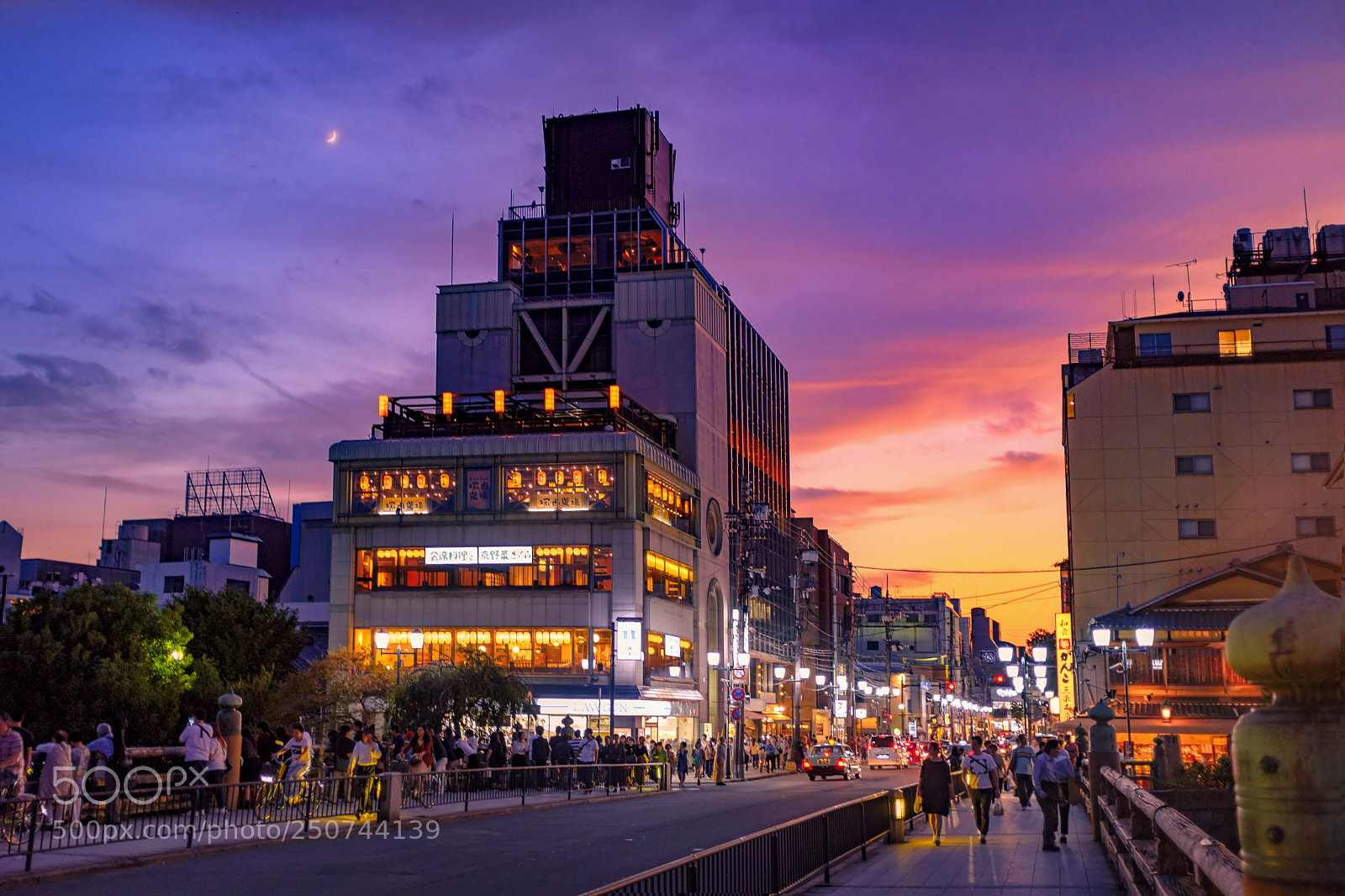 Fujifilm X100F sample photo. Kyoto at night photography