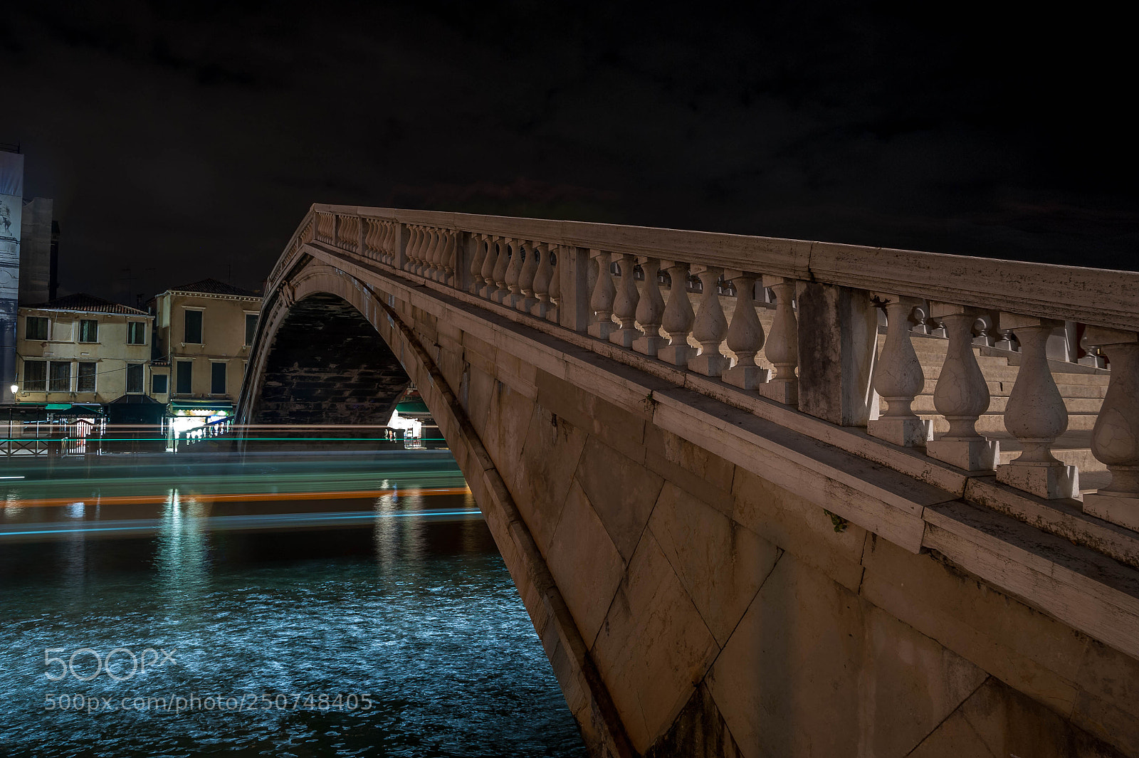 Nikon D700 sample photo. The rialto bridge photography
