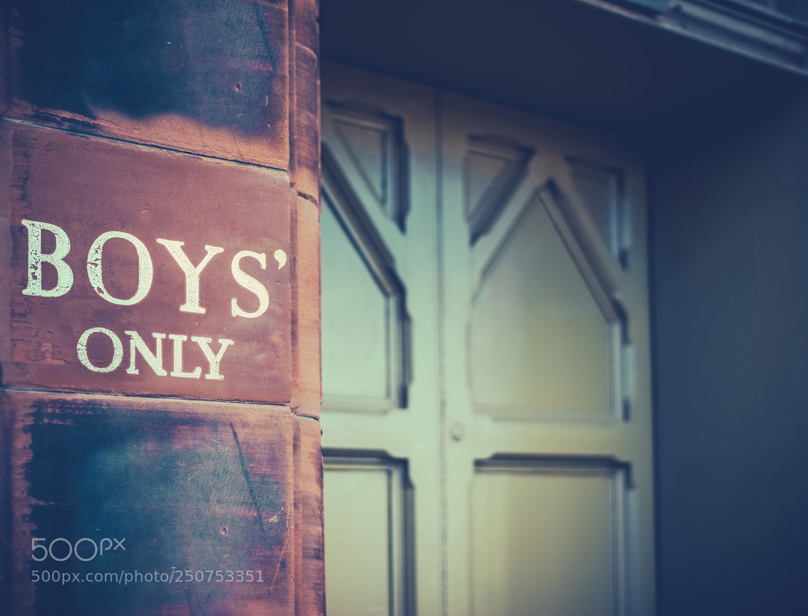 Nikon D800 sample photo. Vintage boys only sign photography