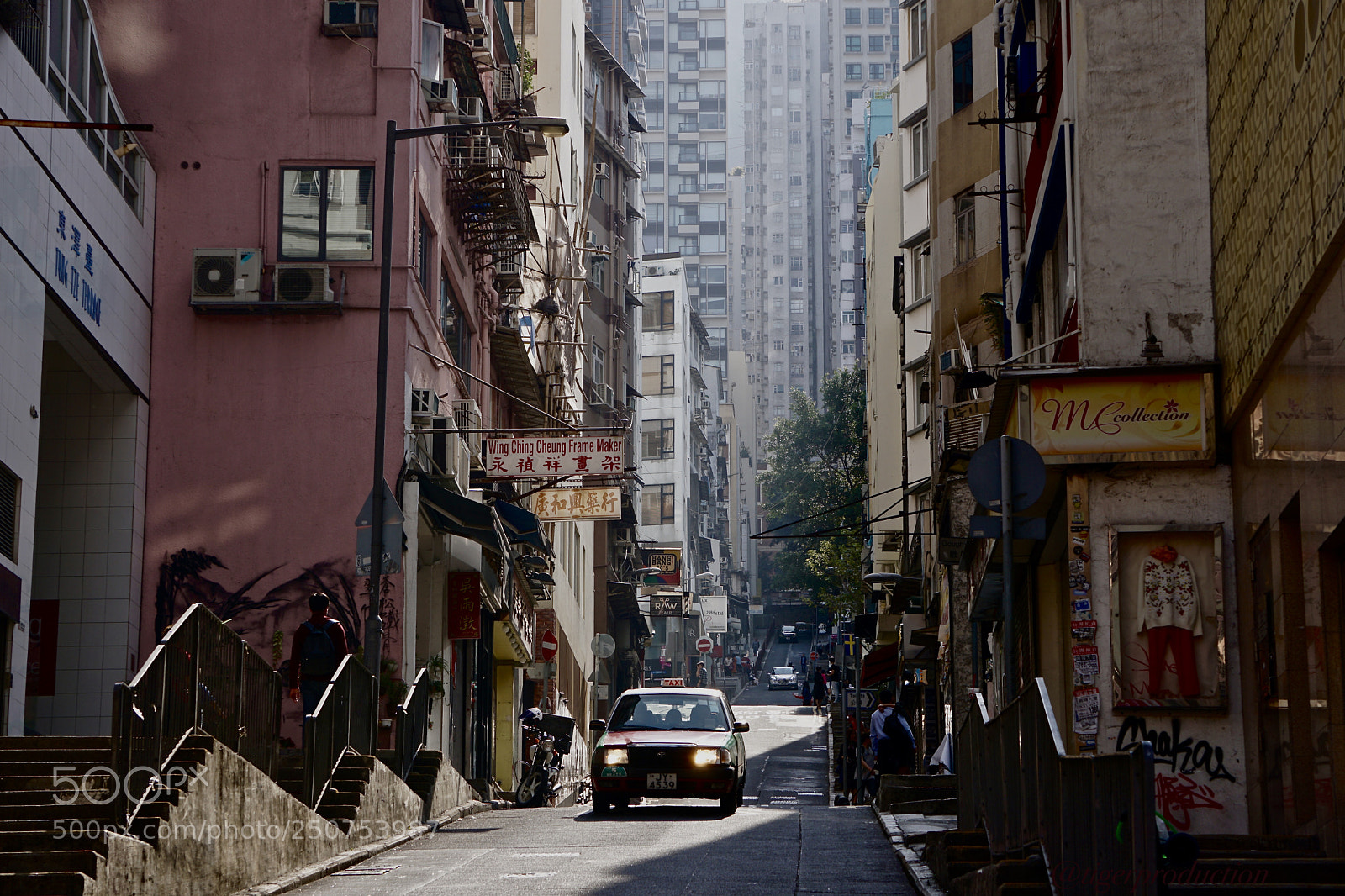 Sony a6000 sample photo. Taxi in the blade photography