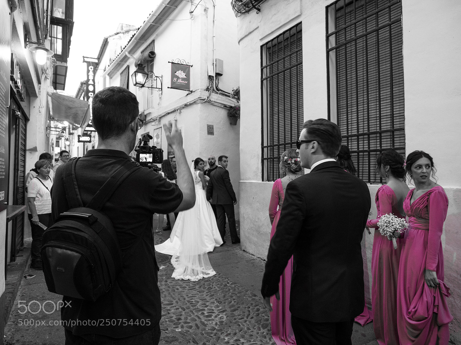 Olympus OM-D E-M5 II sample photo. Boda en cordoba, pasaje photography