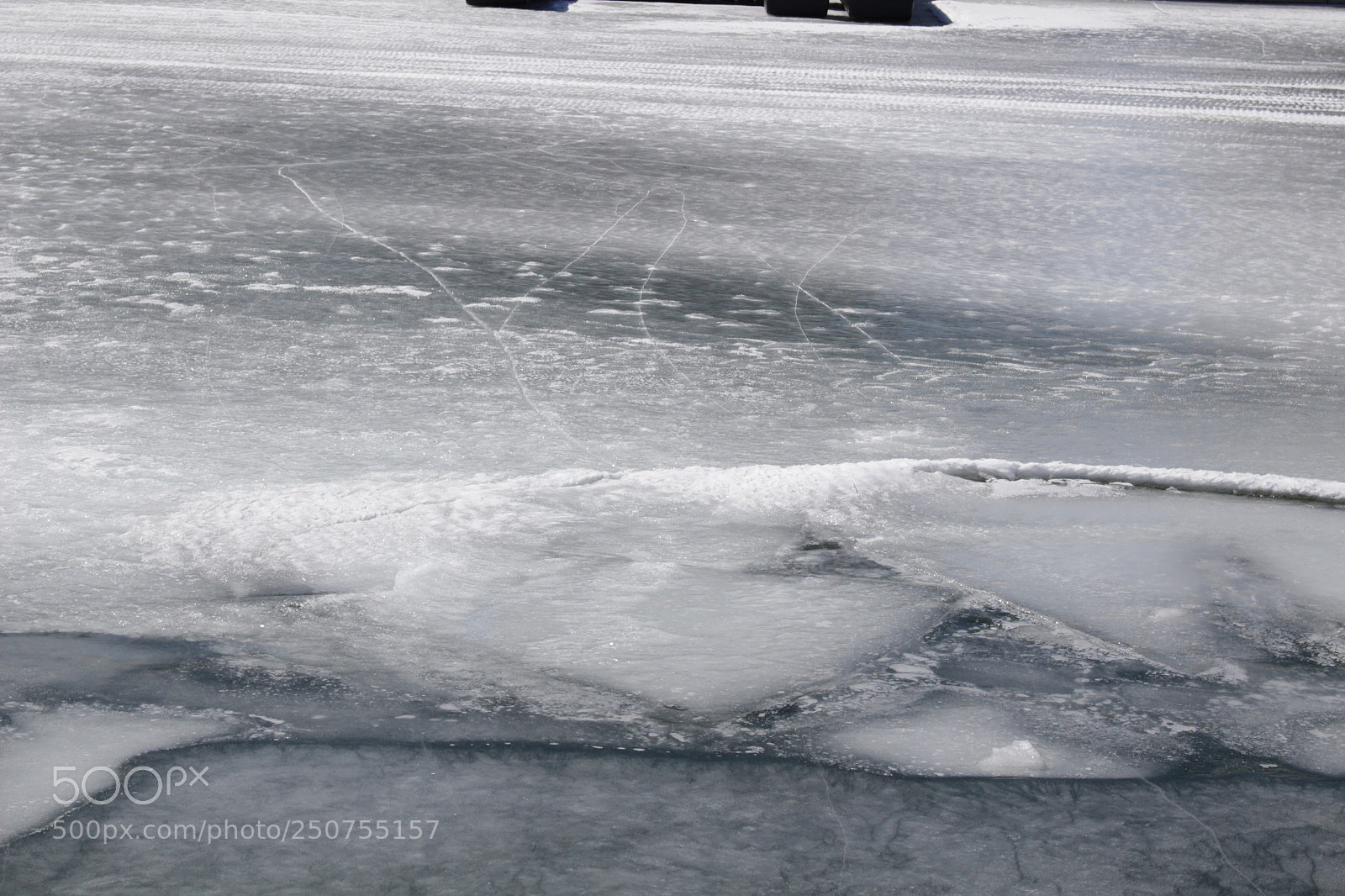 Canon EOS 100D (EOS Rebel SL1 / EOS Kiss X7) sample photo. Frozen marina photography