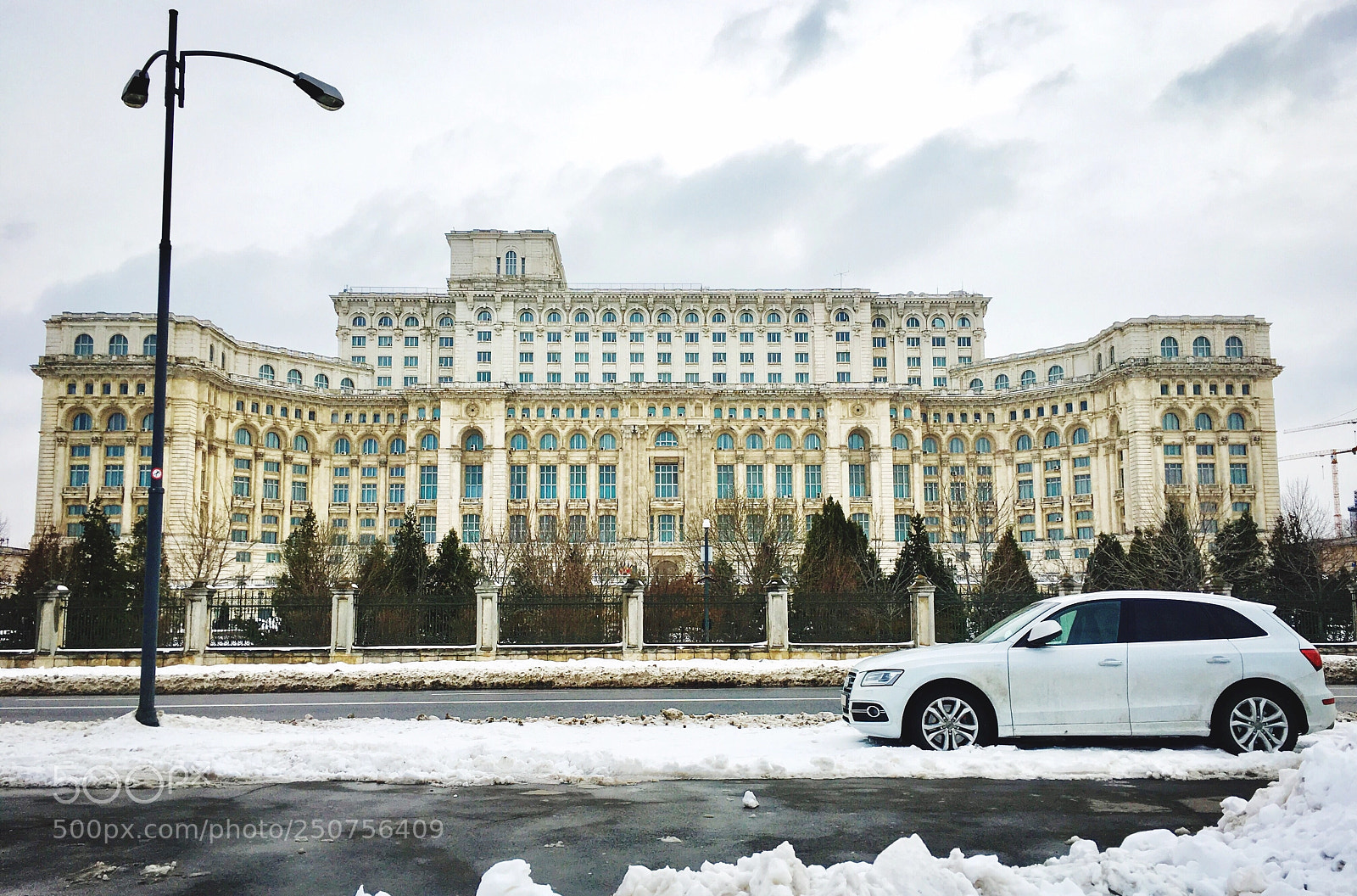Apple iPhone 6s sample photo. Parliament in bucharest photography