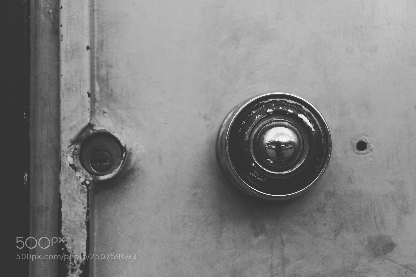 Canon EOS 650D (EOS Rebel T4i / EOS Kiss X6i) sample photo. Door locks and latchers photography