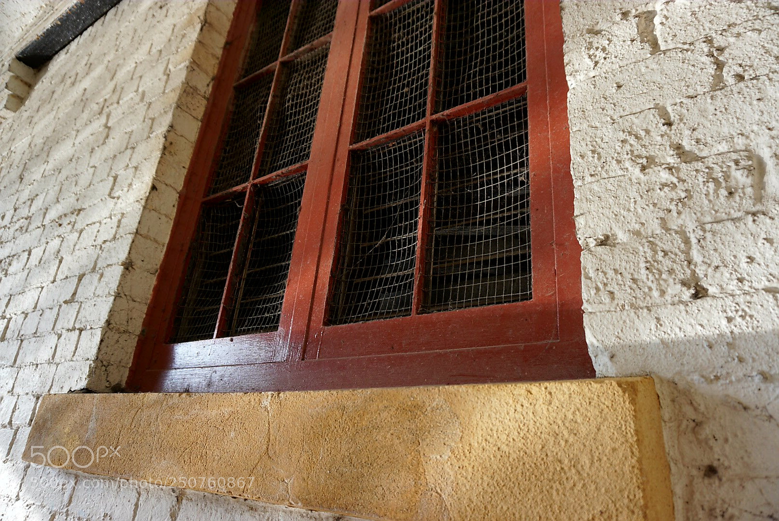 Sony a6000 sample photo. Broken window photography