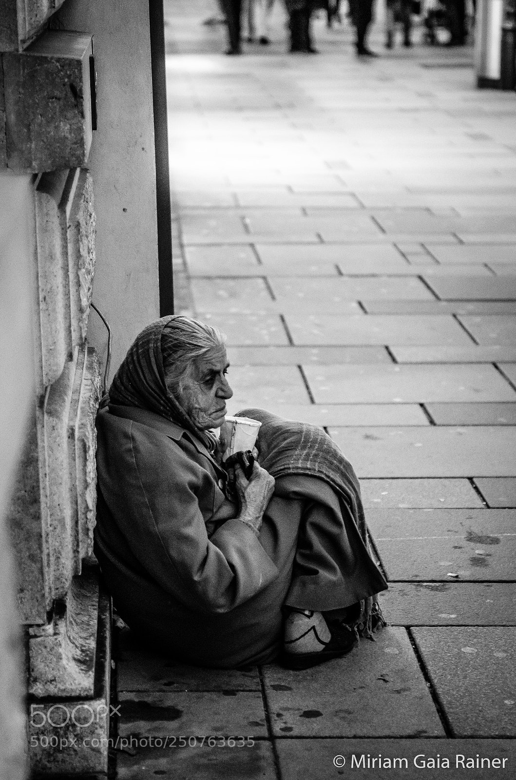 Nikon D7000 sample photo. The old lady photography